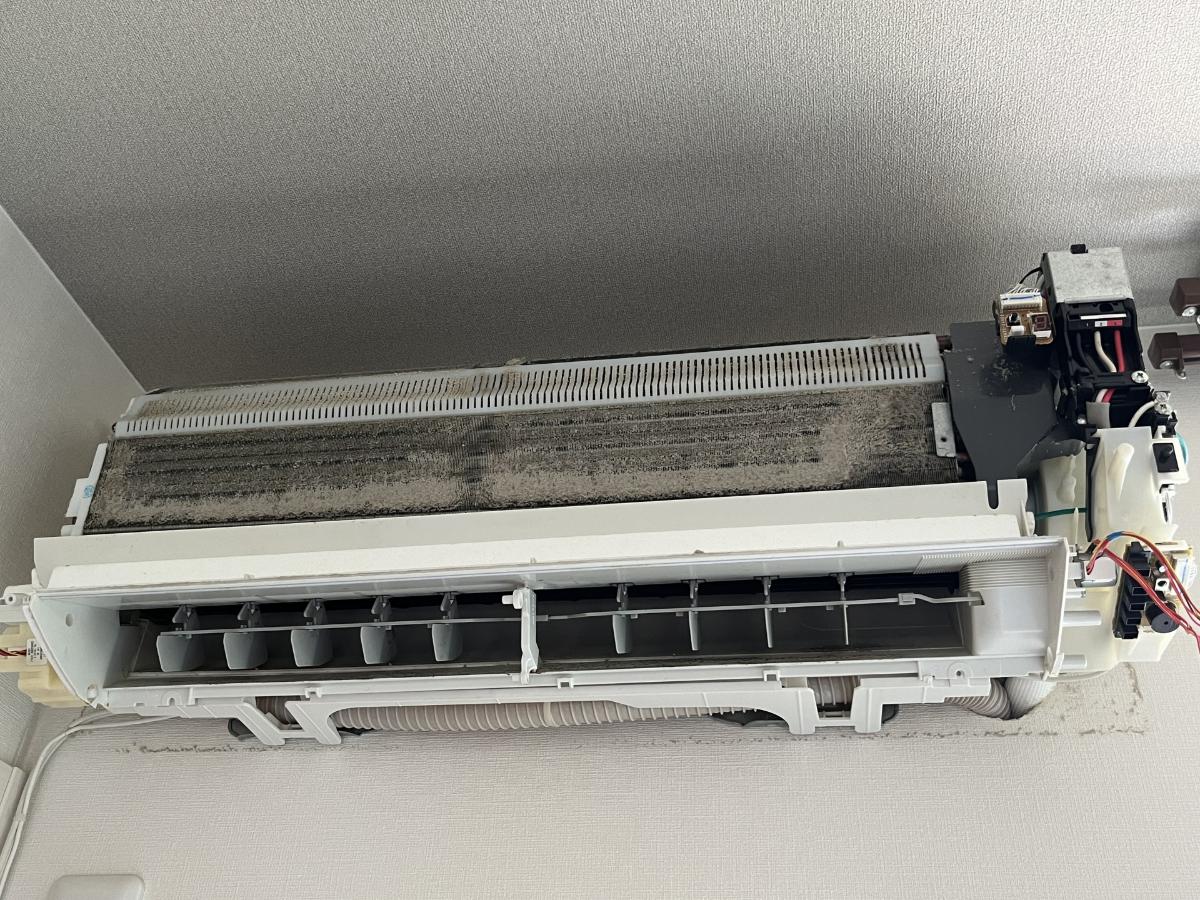 %e3%82%a8%e3%82%a2%e3%82%b3%e3%83%b3%e3%82%af%e3%83%aa%e3%83%bc%e3%83%8b%e3%83%b3%e3%82%b0-%e5%96%98%e6%81%af-1