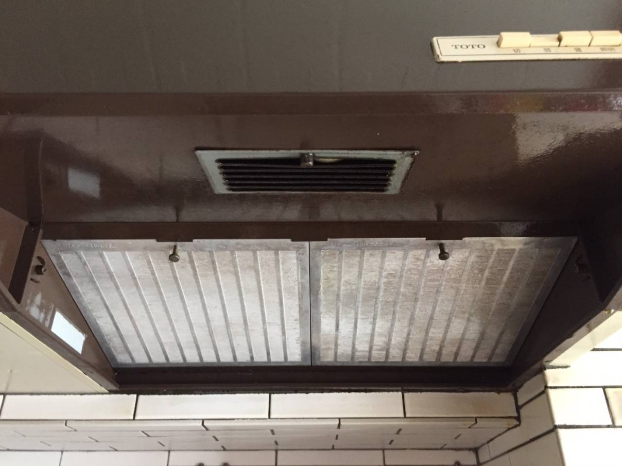 フィルターカバー(作業後)<br>油を全部洗浄して綺麗になりました。フィルターカバーを付けるといいですよ！