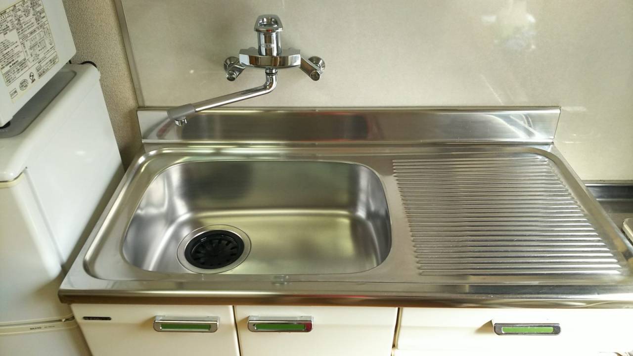 清掃後<br>白い水垢が無くなり、ピカピカに生まれ変わりました！