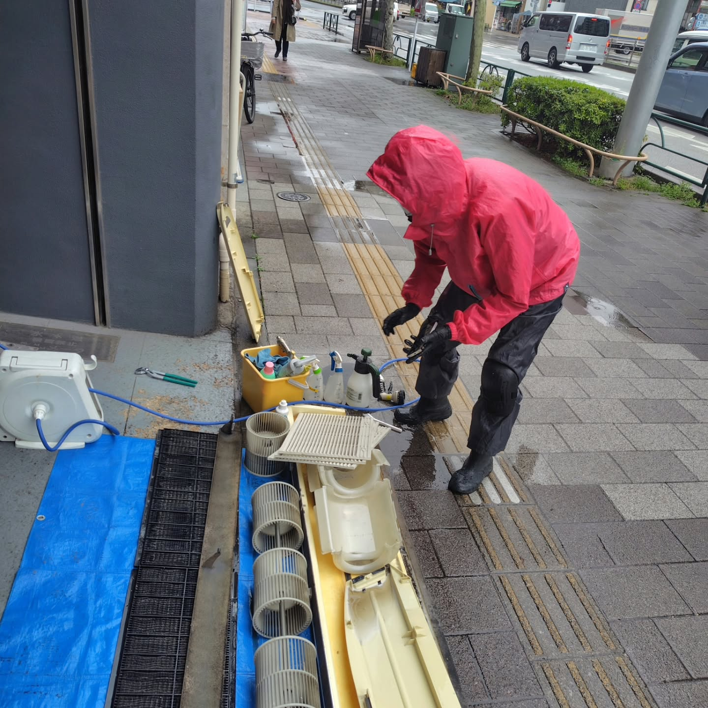 今日は、都内の協力店まで行き、お手伝いをしてきました。