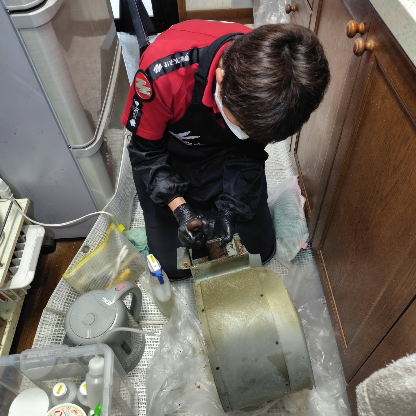 本日は、以前にエアコンクリーニングの依頼をしてくださったお客...