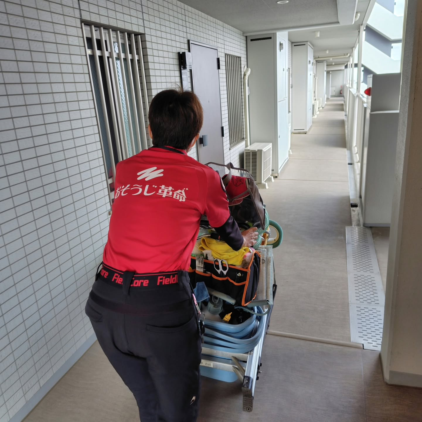 本日は、エアコンお掃除機能付きクリーニングのご依頼をいただき...