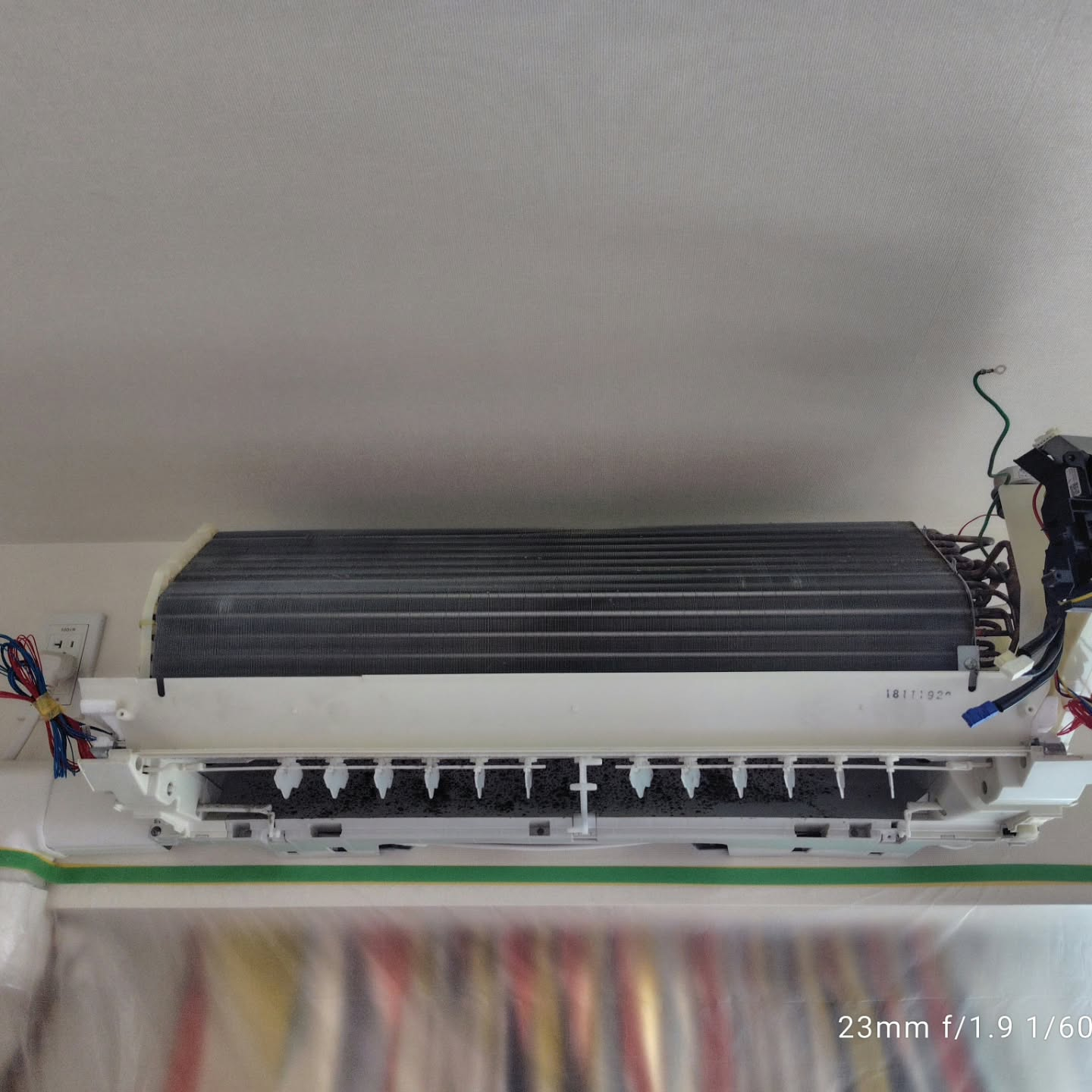 本日は、エアコンお掃除機能付きクリーニングのご依頼をいただき...