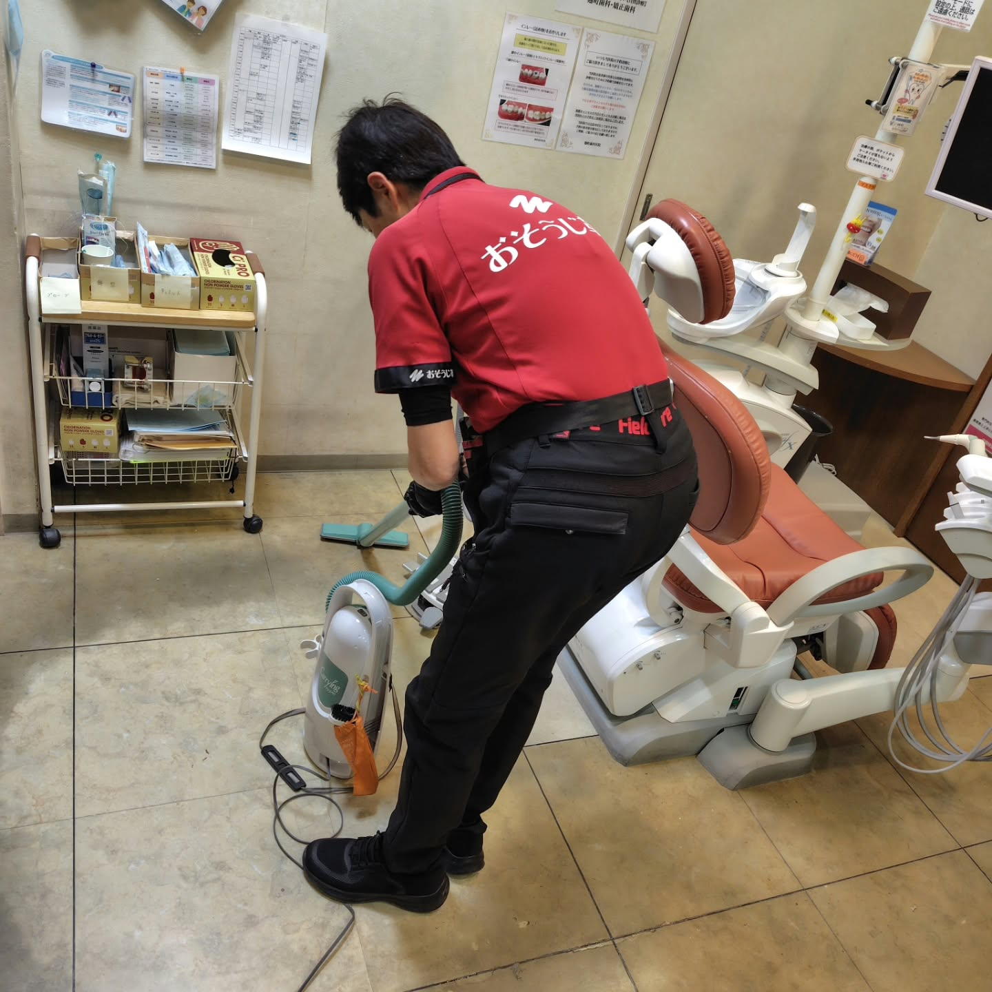 昨夜は、おそうじ革命越谷大袋店として、月に一度の歯科医院の定...