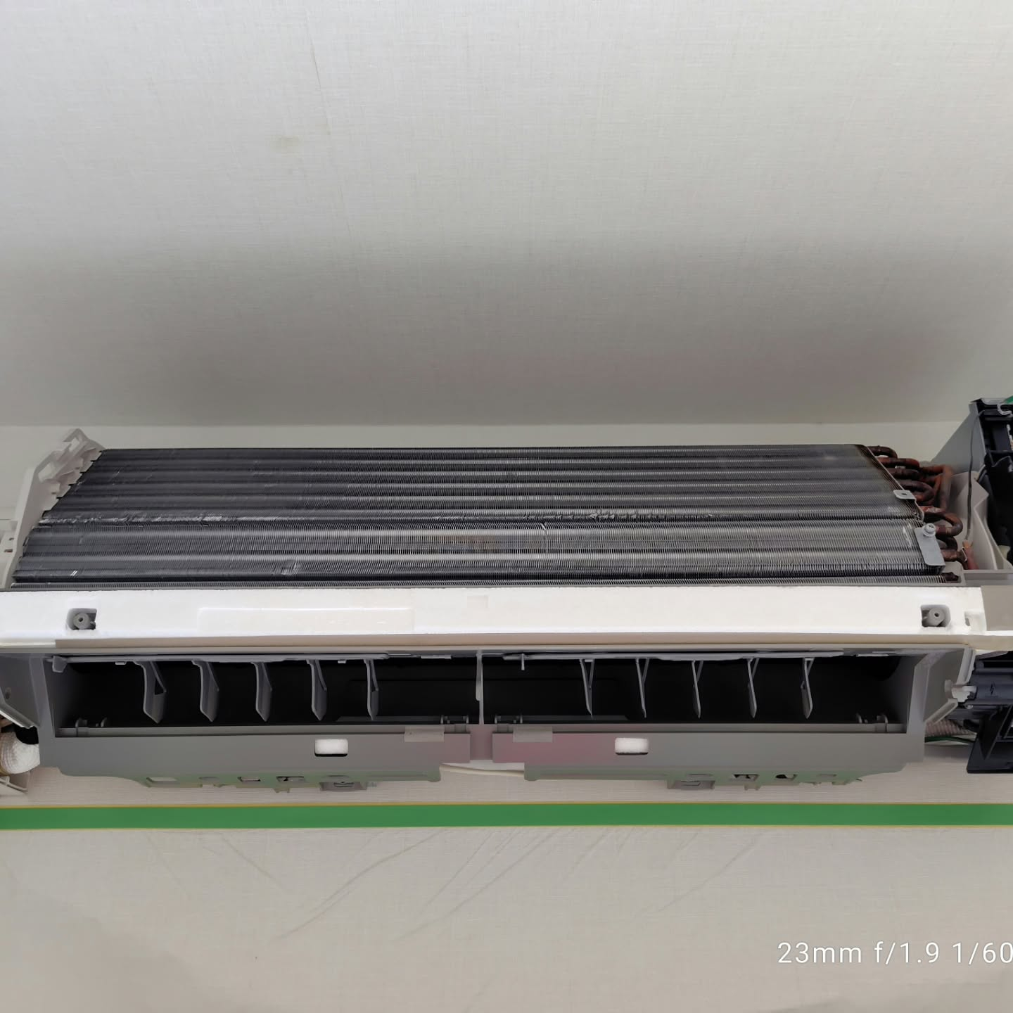 足立区にお住まいのリピーター様より、エアコンクリーニングのご...