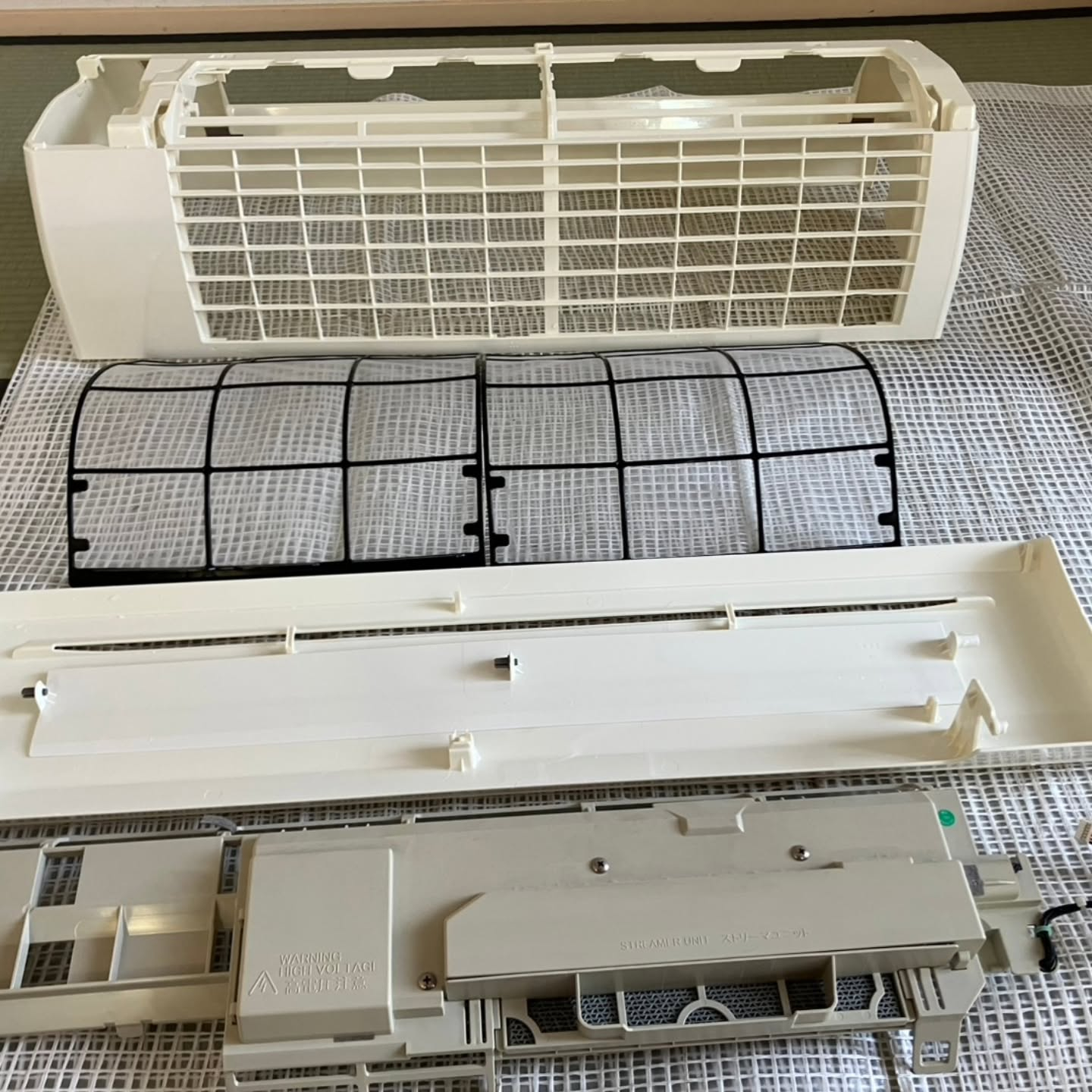 足立区にお住まいのリピーター様より、エアコンクリーニングのご...