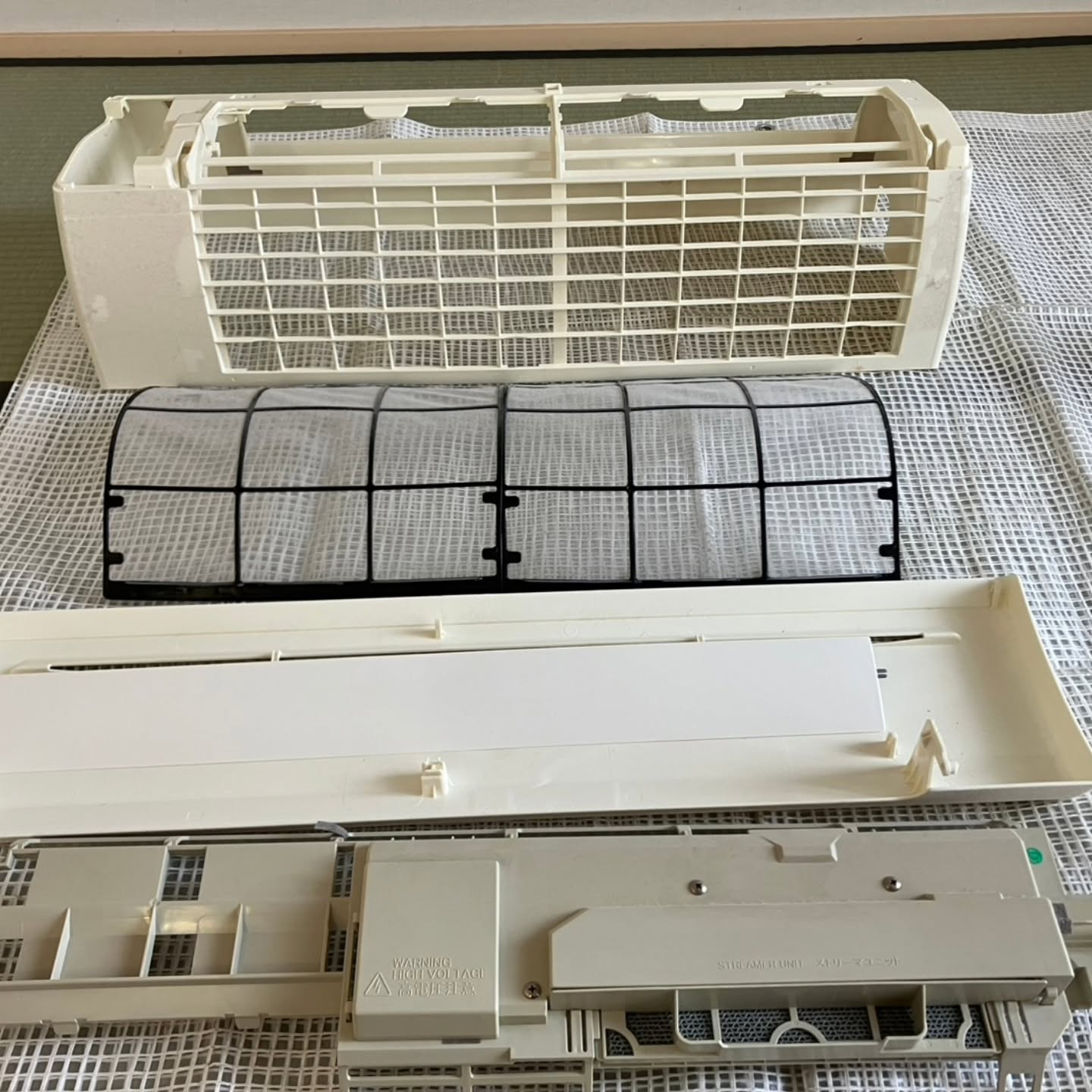 足立区にお住まいのリピーター様より、エアコンクリーニングのご...
