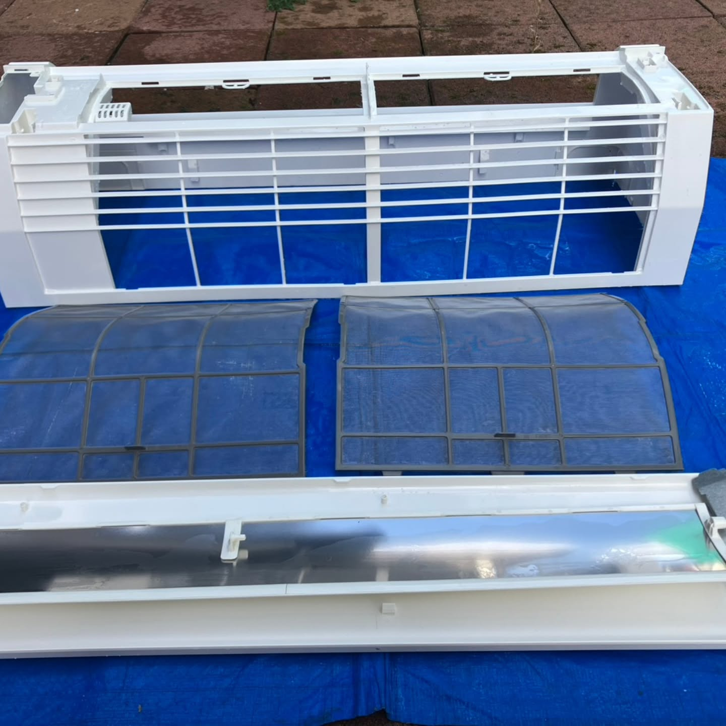 越谷市のお客様より、暑さが本格化する前にエアコンクリーニング...