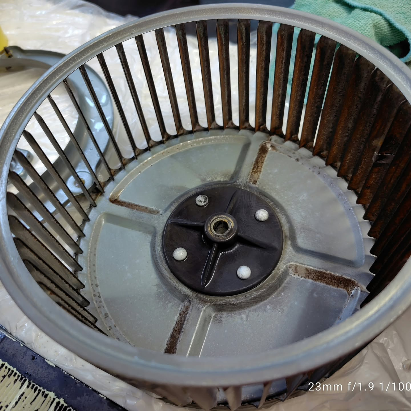 越谷市のお客様より、暑さが本格化する前にエアコンクリーニング...