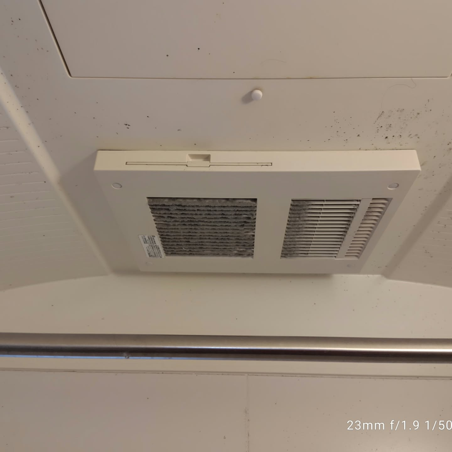 越谷市でお風呂の清掃を承りました。