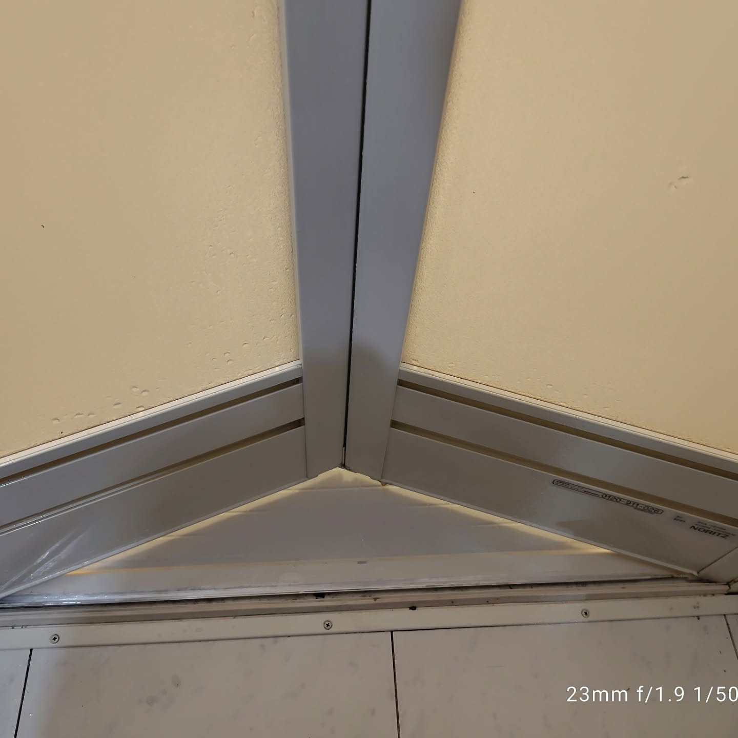 越谷市でお風呂の清掃を承りました。