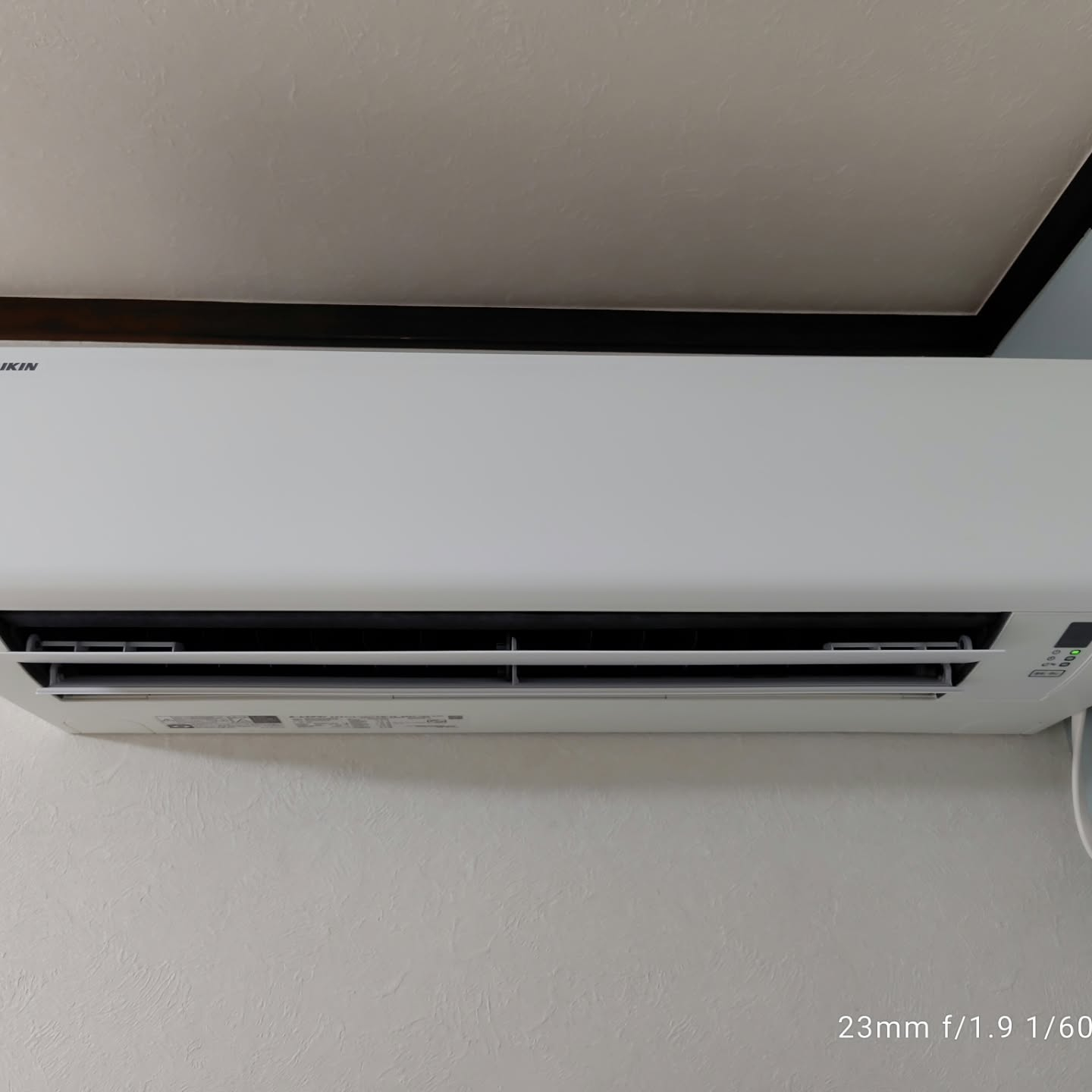 流山市にてエアコンクリーニングを2台施工させていただきました...