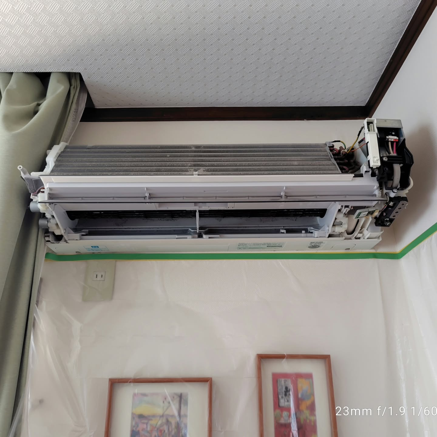 流山市にてエアコンクリーニングを2台施工させていただきました...