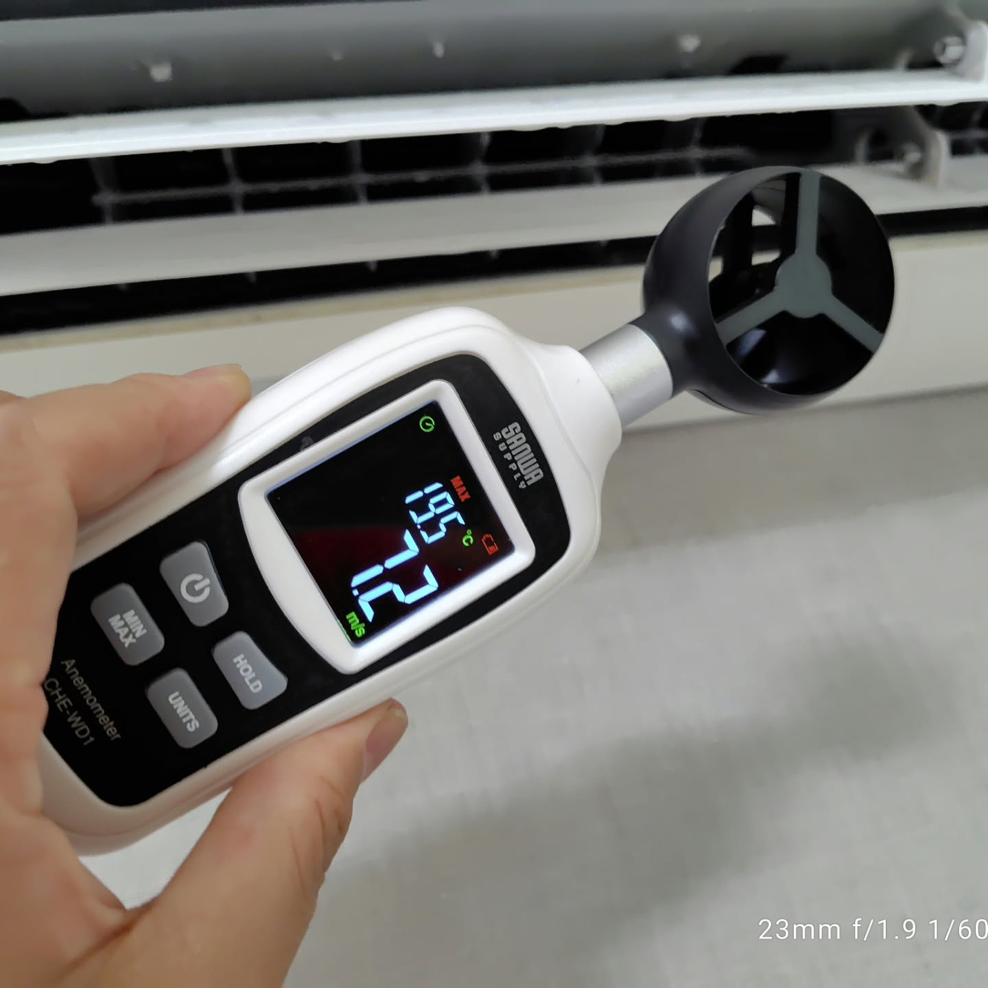 越谷市でエアコンクリーニングのご依頼をいただきました。