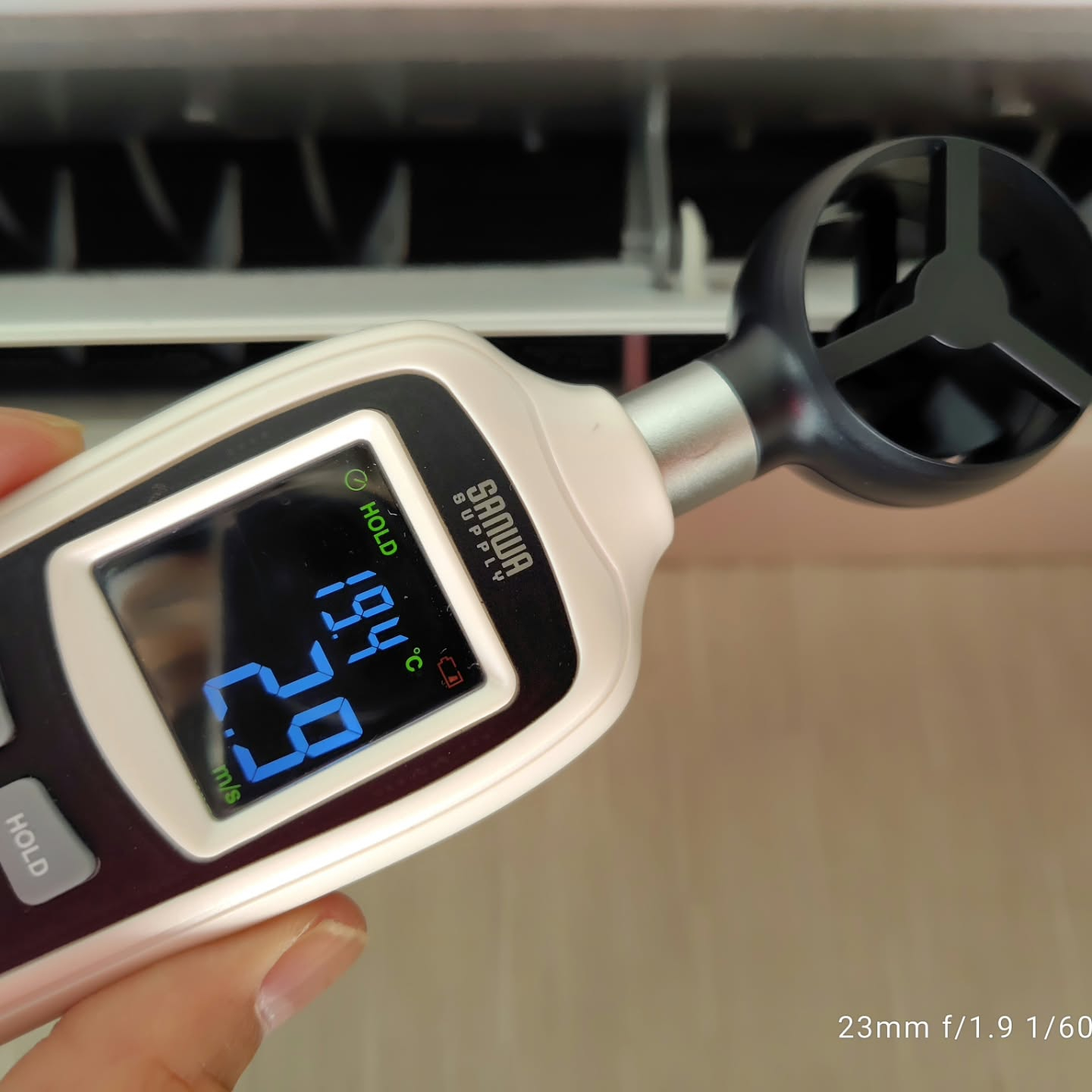 新規のお客様から越谷市でエアコンクリーニング3台のご依頼をい...