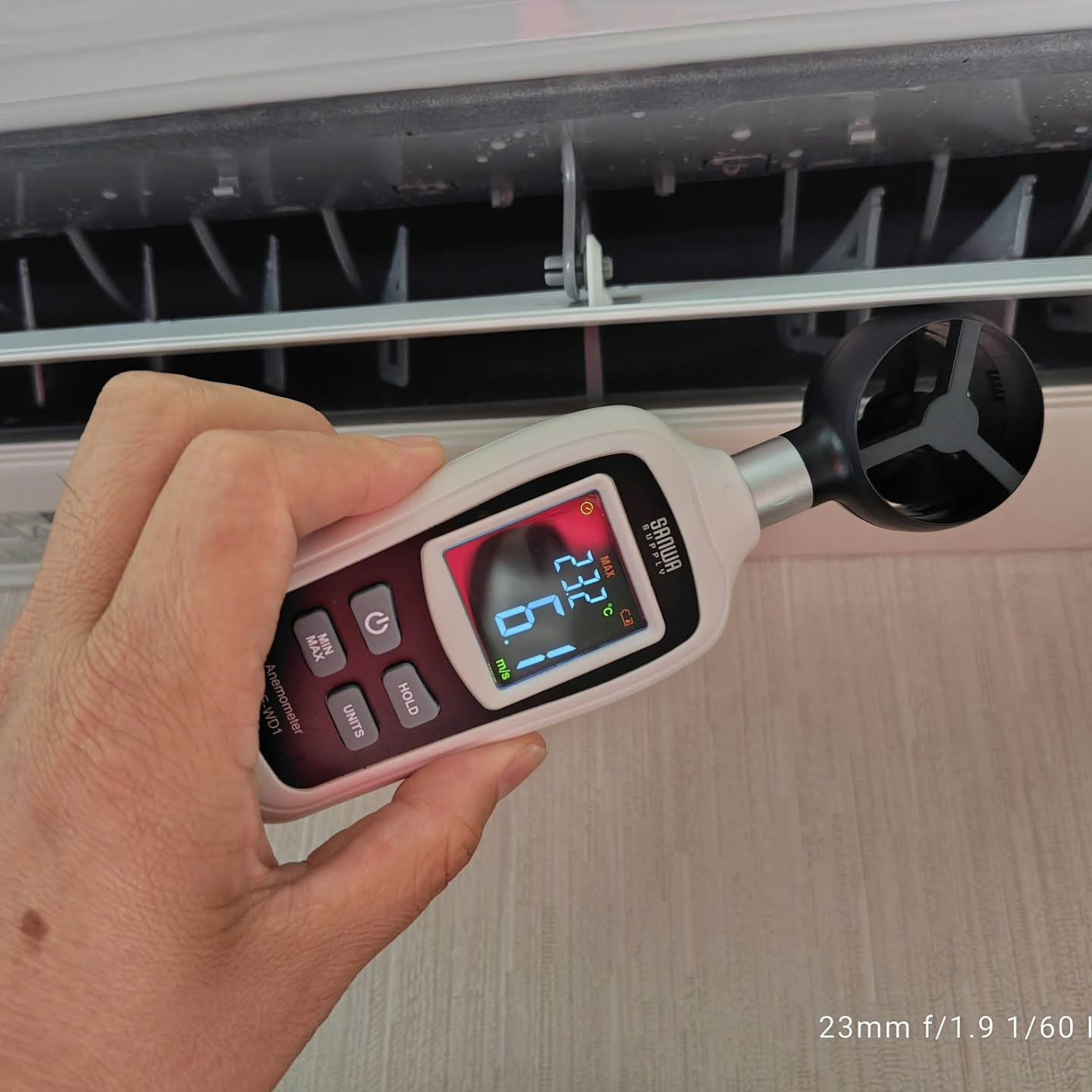 新規のお客様から越谷市でエアコンクリーニング3台のご依頼をい...