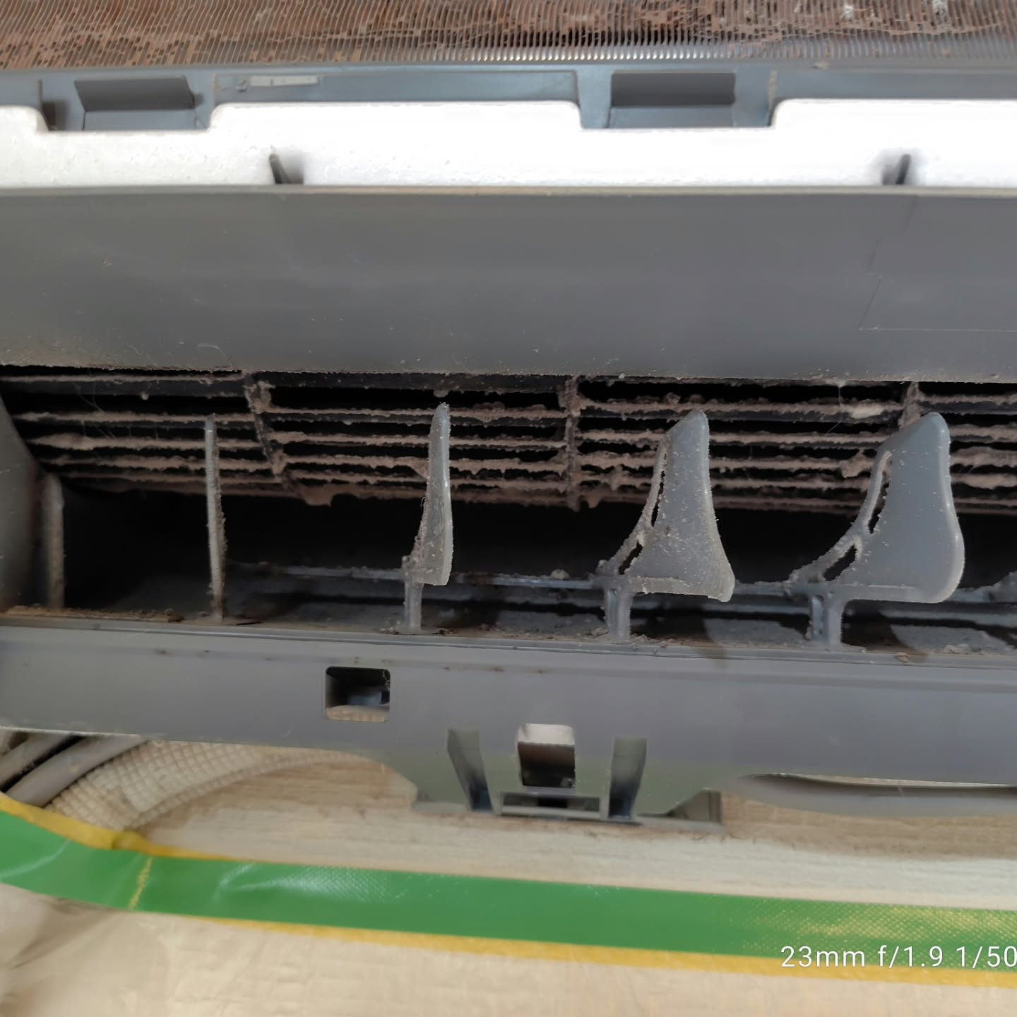 エアコンクリーニングの頻度を決める際、まず重要なのはエアコン...