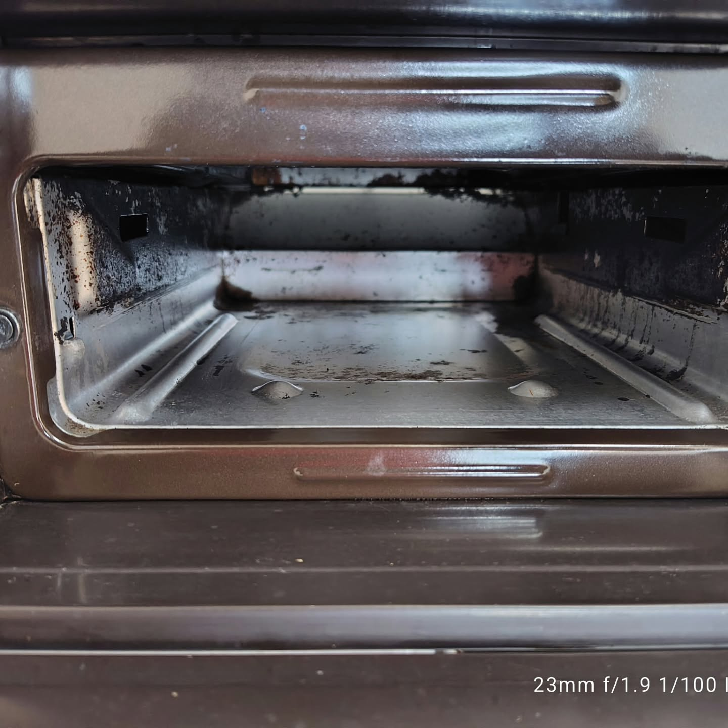 越谷市で退去後の空室清掃を実施いたしました。