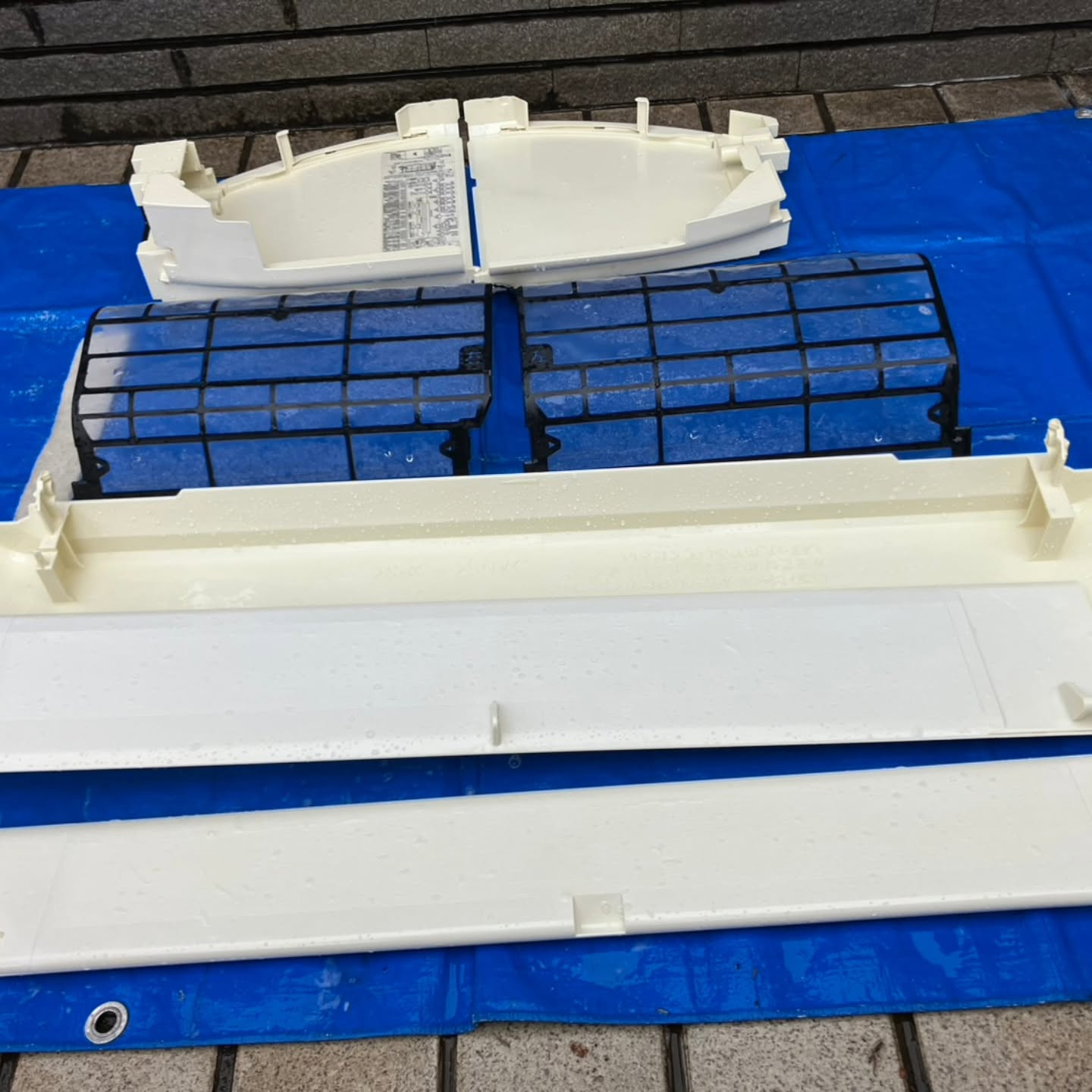 エアコンをつけると咳や目のかゆみを感じることはありませんか？...