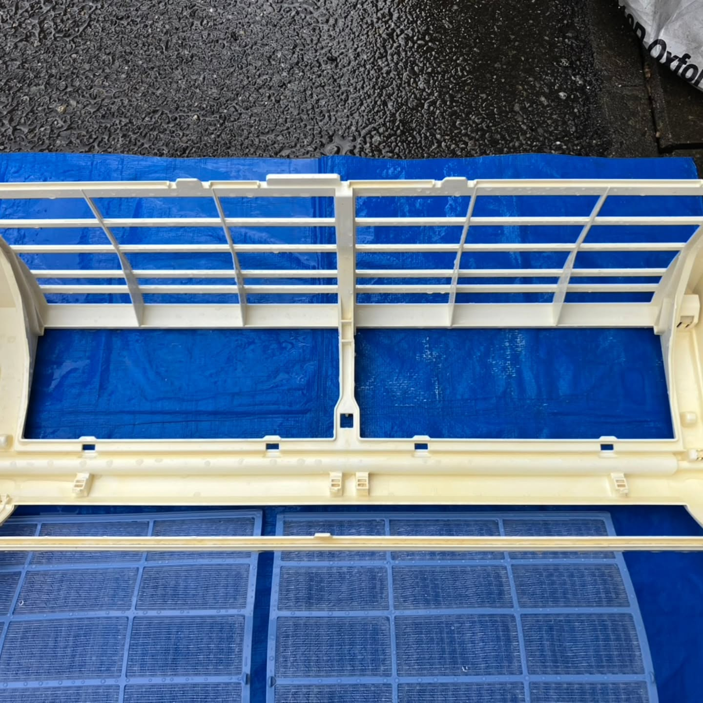 越谷市で今回も朝一番のエアコンクリーニングを行いました。