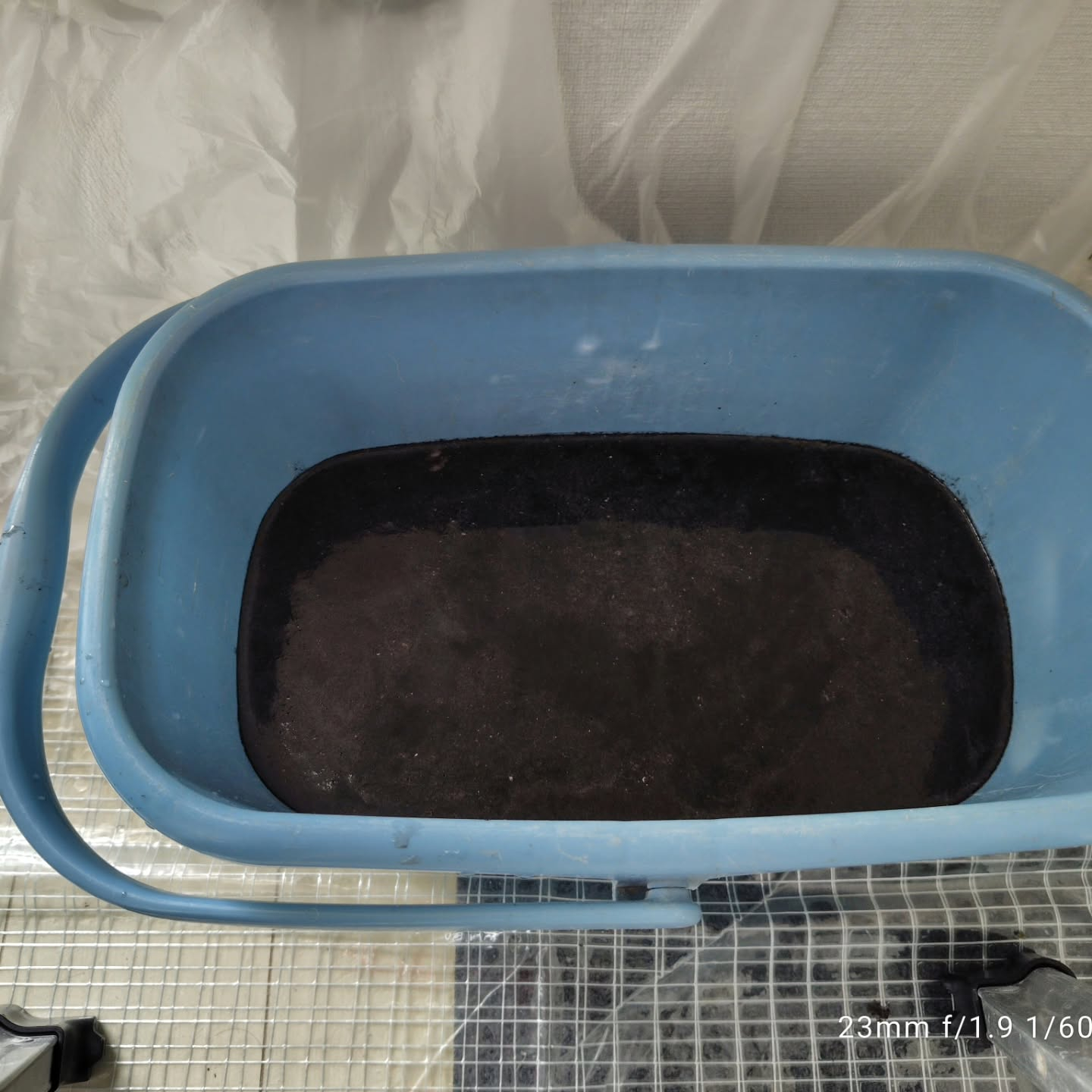 八潮市でエアコンのクリーニングを依頼する場合、特にエアコン周...