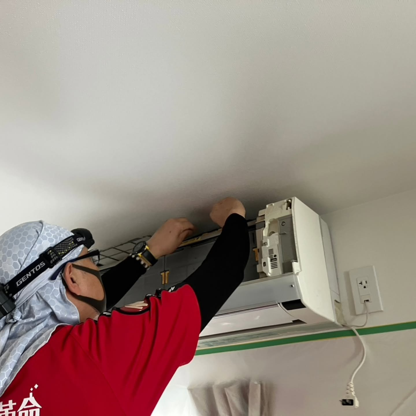 本日の午後からは吉川市にて、エアコンのクリーニングのご依頼を...