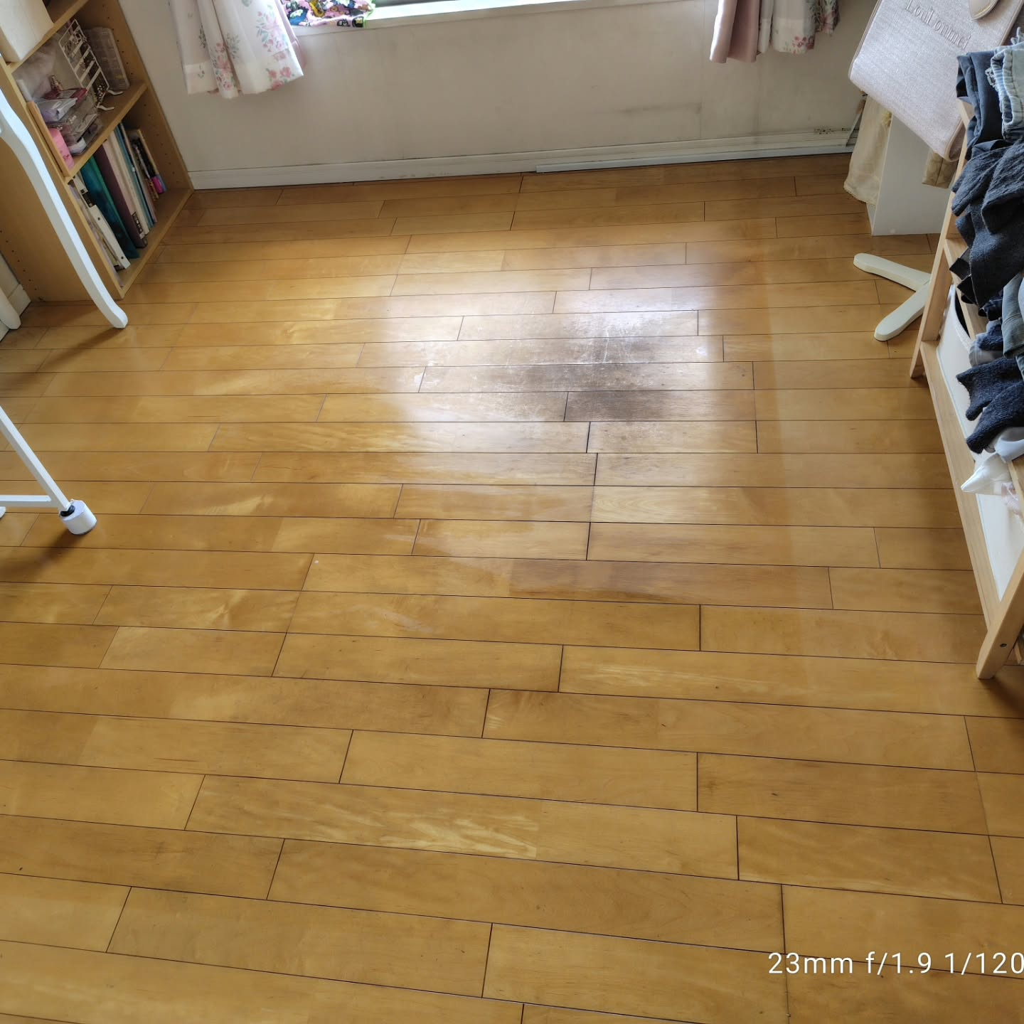 さいたま市のお客様から、古くなったフロアーカーペットの剥がし...