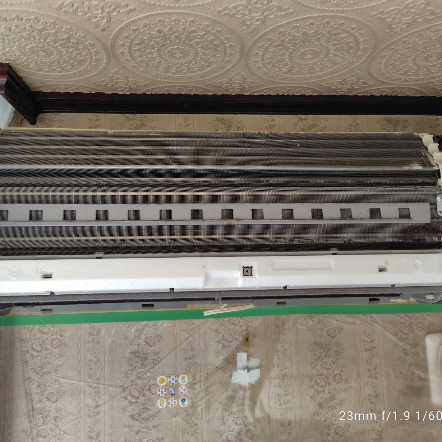 越谷市でレンジフードとエアコンのお掃除サービスのご依頼をいた...