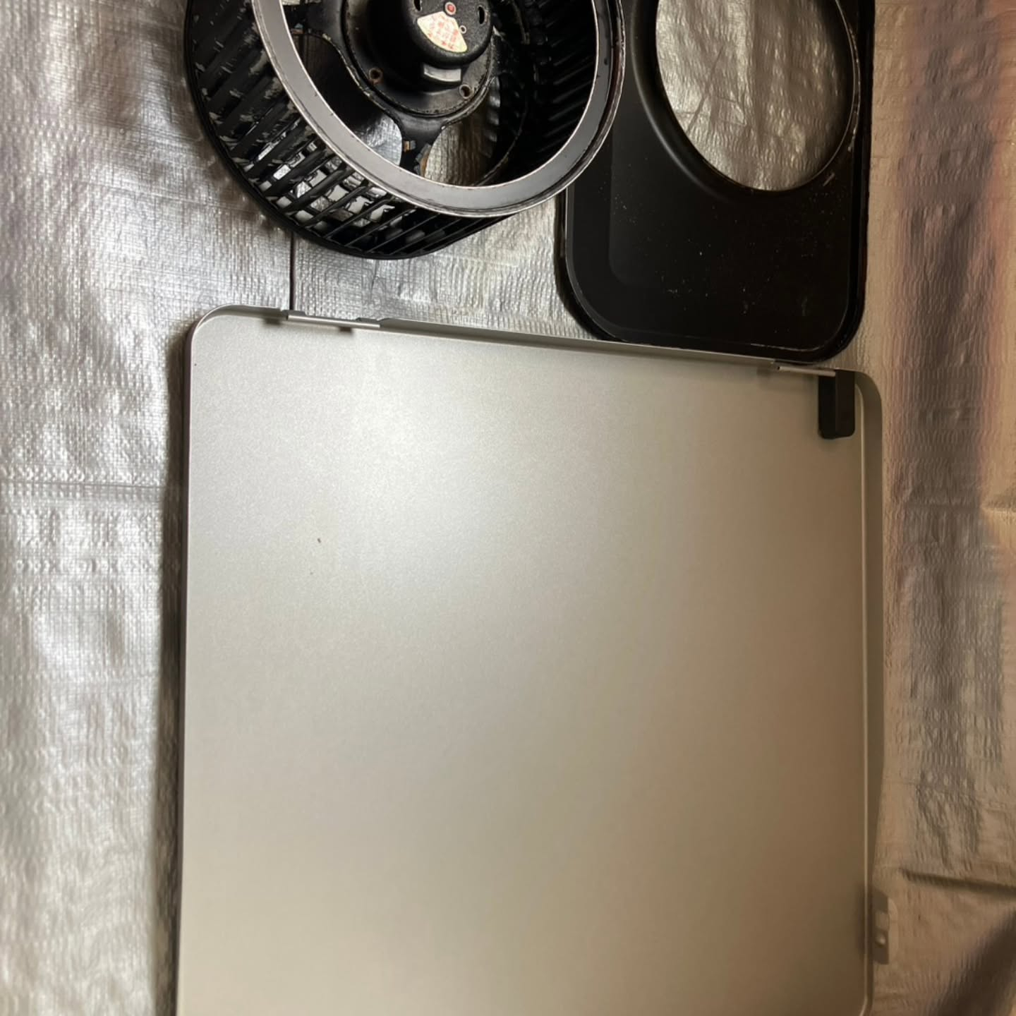 越谷市でレンジフードとエアコンのお掃除サービスのご依頼をいた...