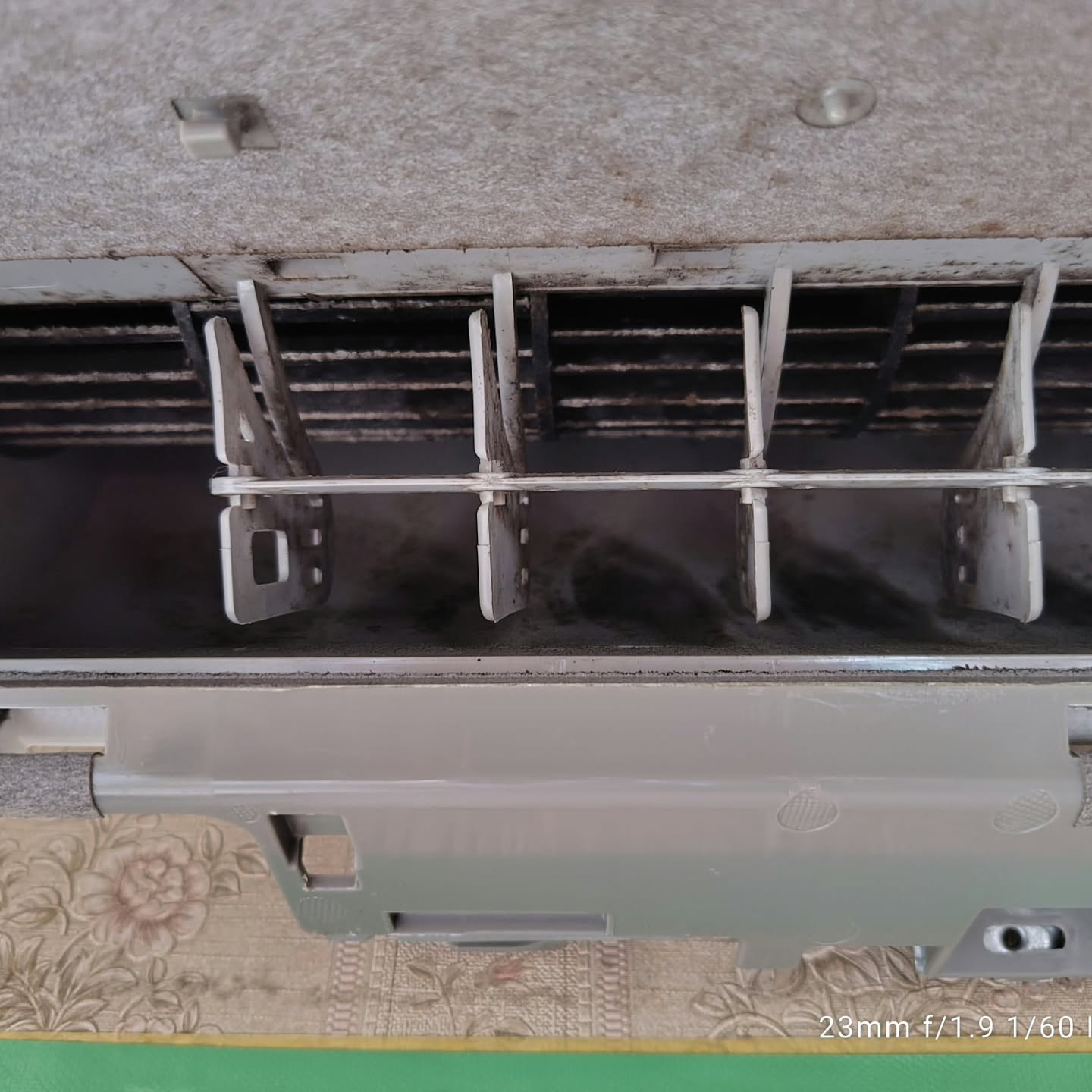 越谷市でレンジフードとエアコンのお掃除サービスのご依頼をいた...