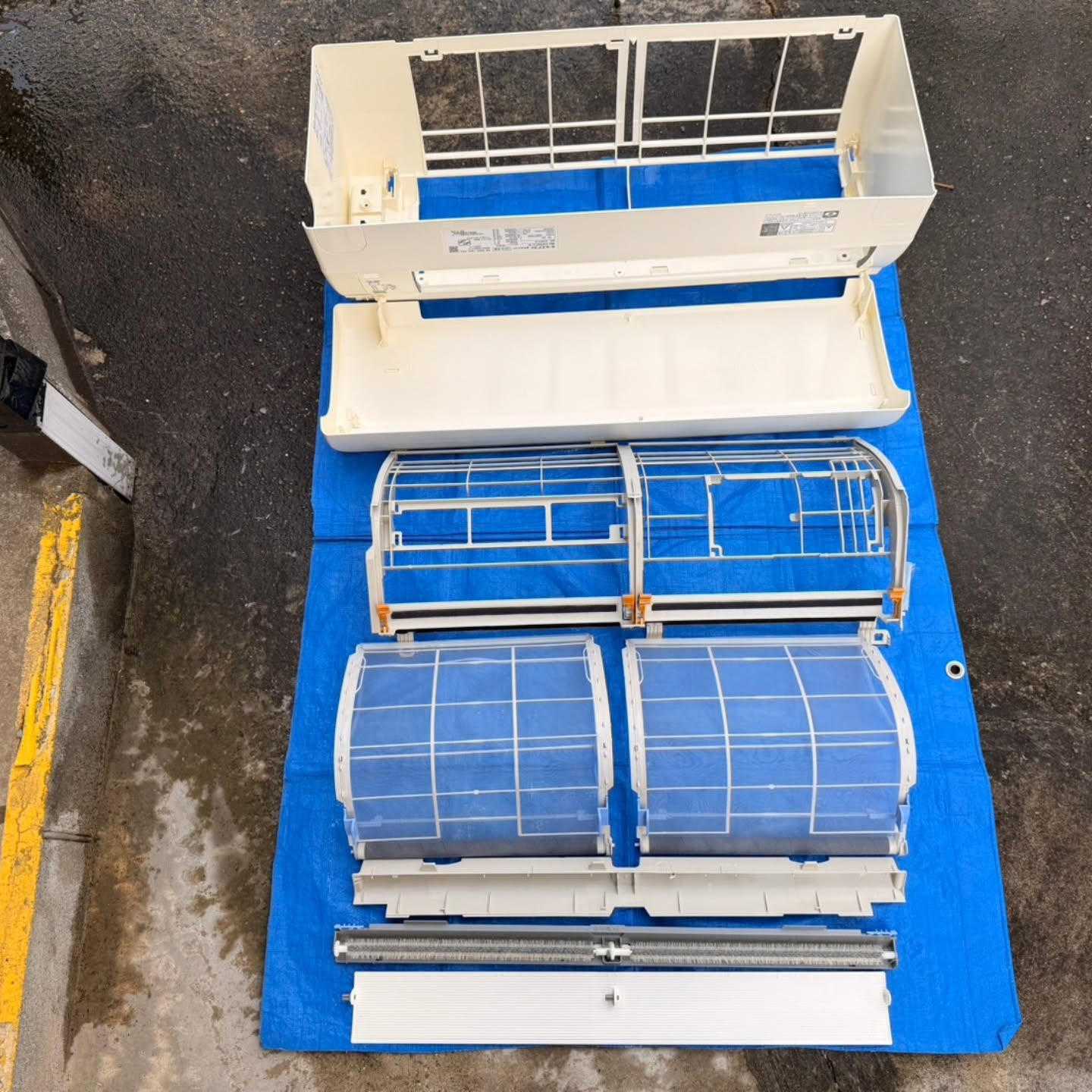 本日お伺いしたお客様が、前回のエアコンクリーニングで失敗され...