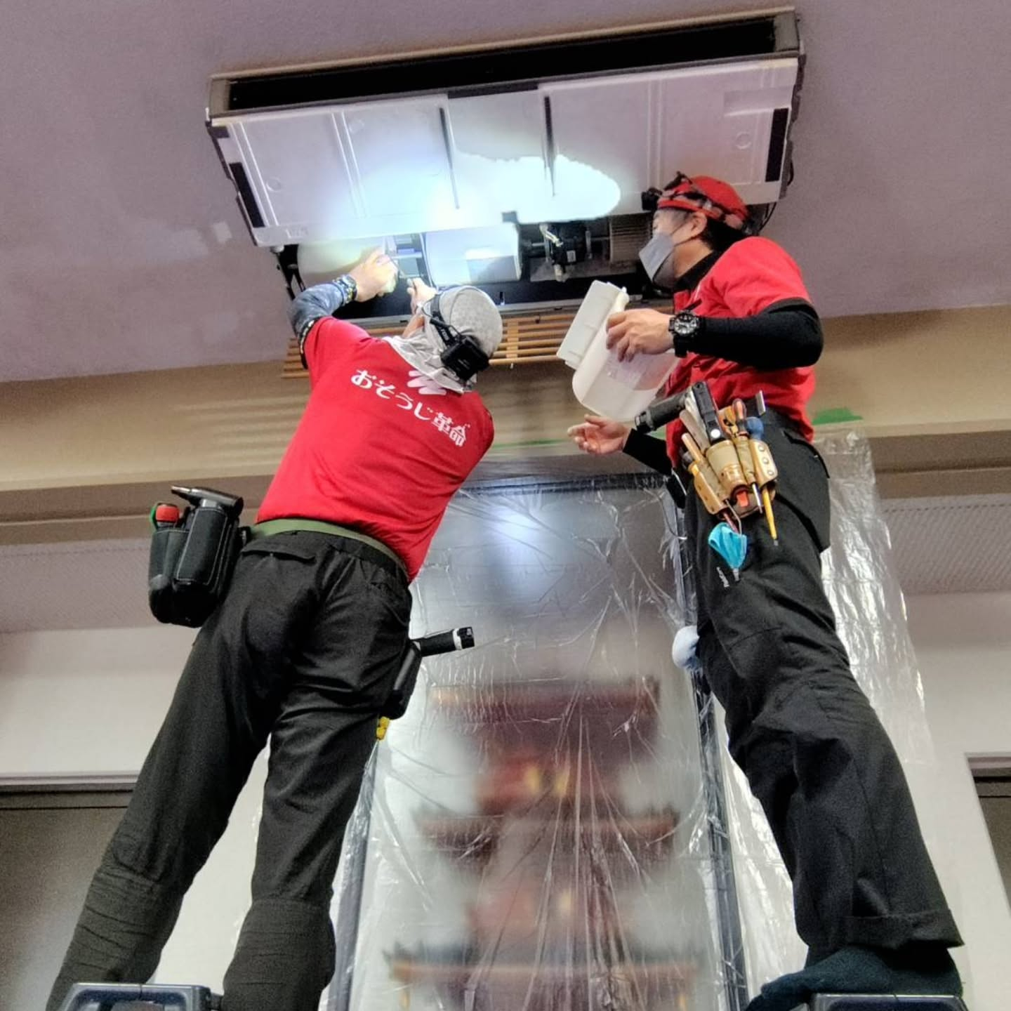 業務用エアコンクリーニングは、快適な空調環境を維持するために...