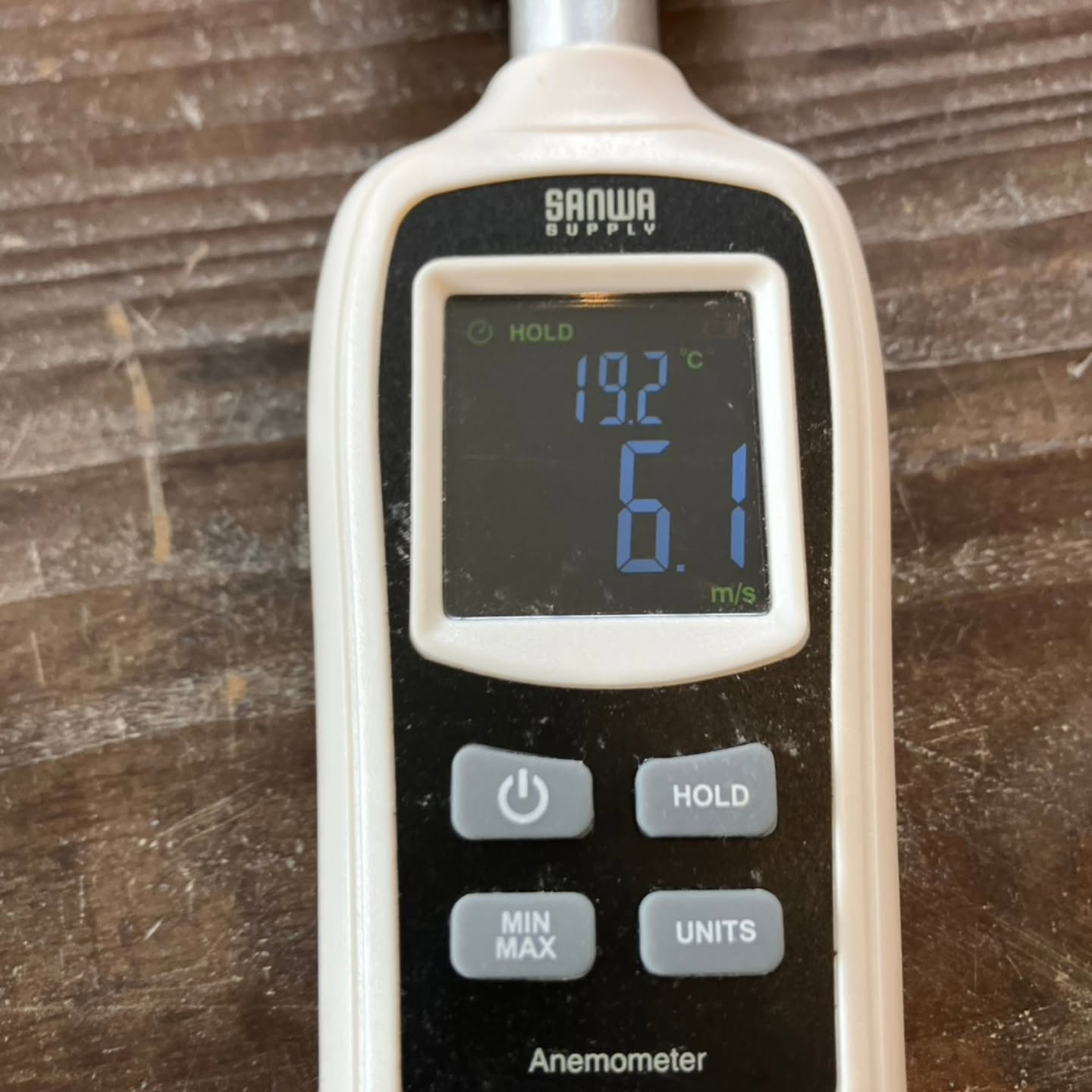 今日、瀬戸物を制作するアトリエでのエアコンクリーニングを行い...