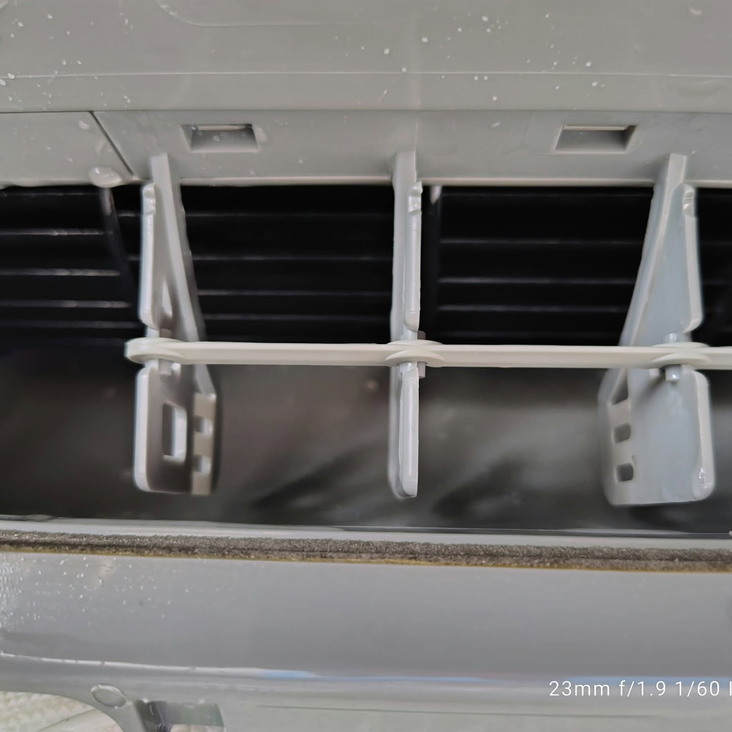 今日、瀬戸物を制作するアトリエでのエアコンクリーニングを行い...