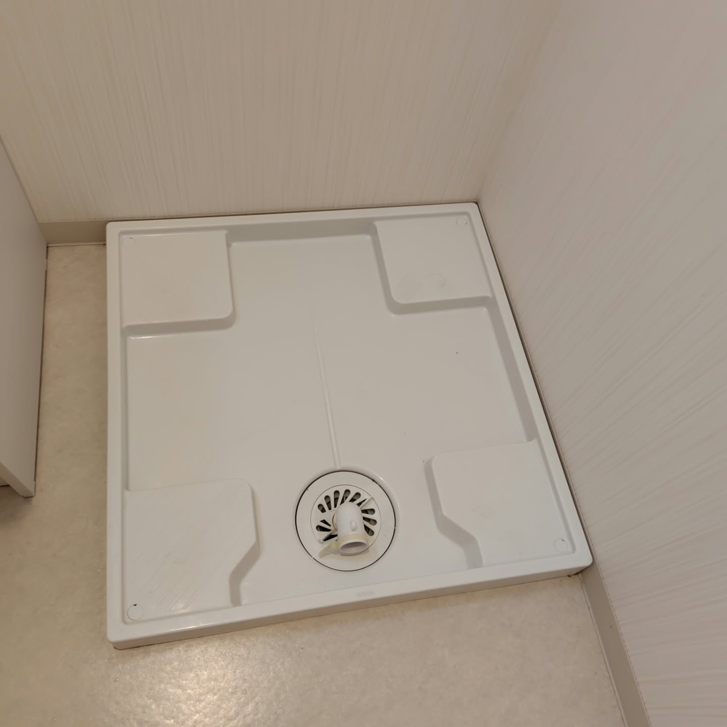 お急ぎの退去後空室クリーニングに対応させていただきました。