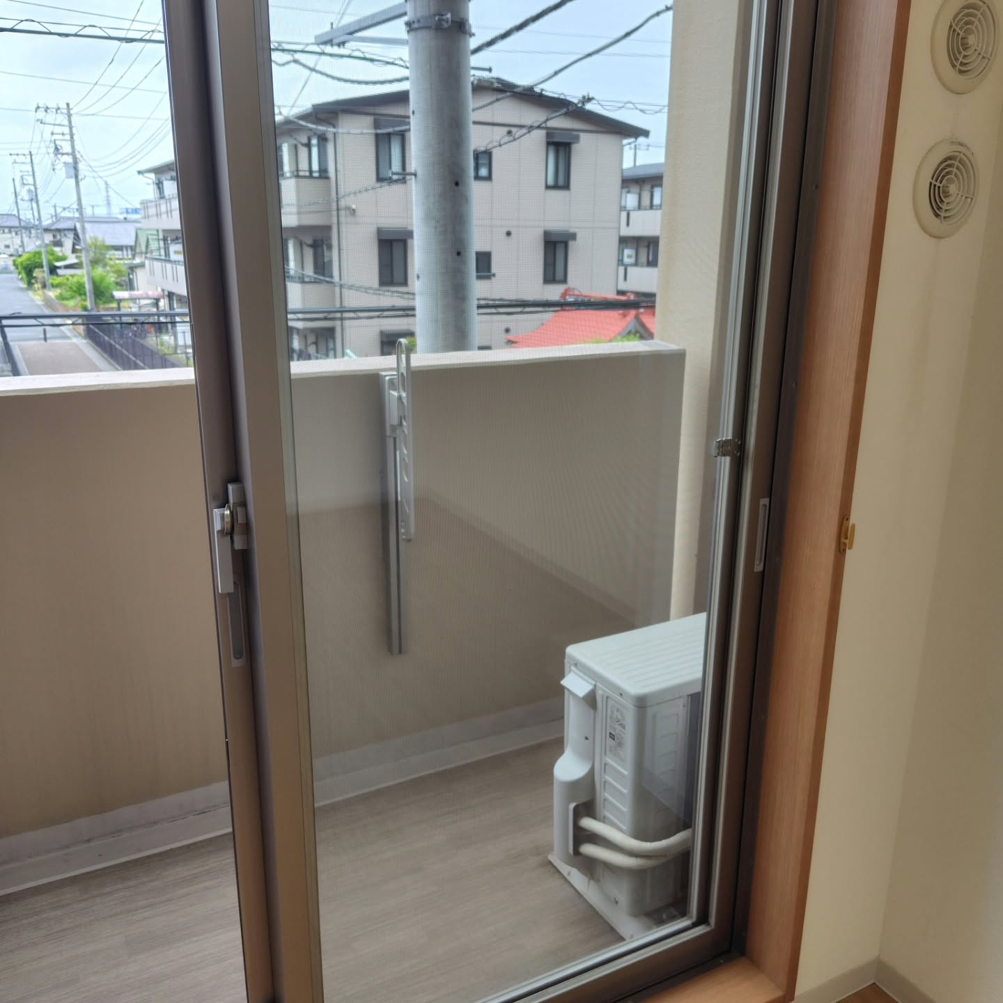 お急ぎの退去後空室クリーニングに対応させていただきました。