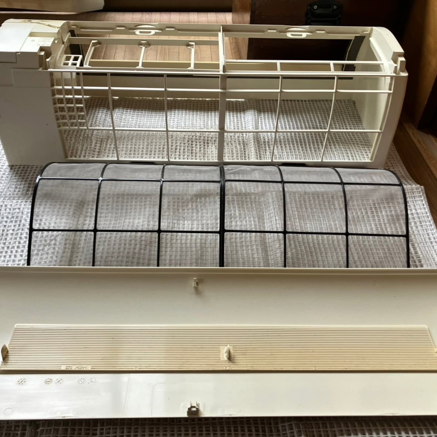 エアコンを使用する際に不快な臭いを感じたことはありませんか？...