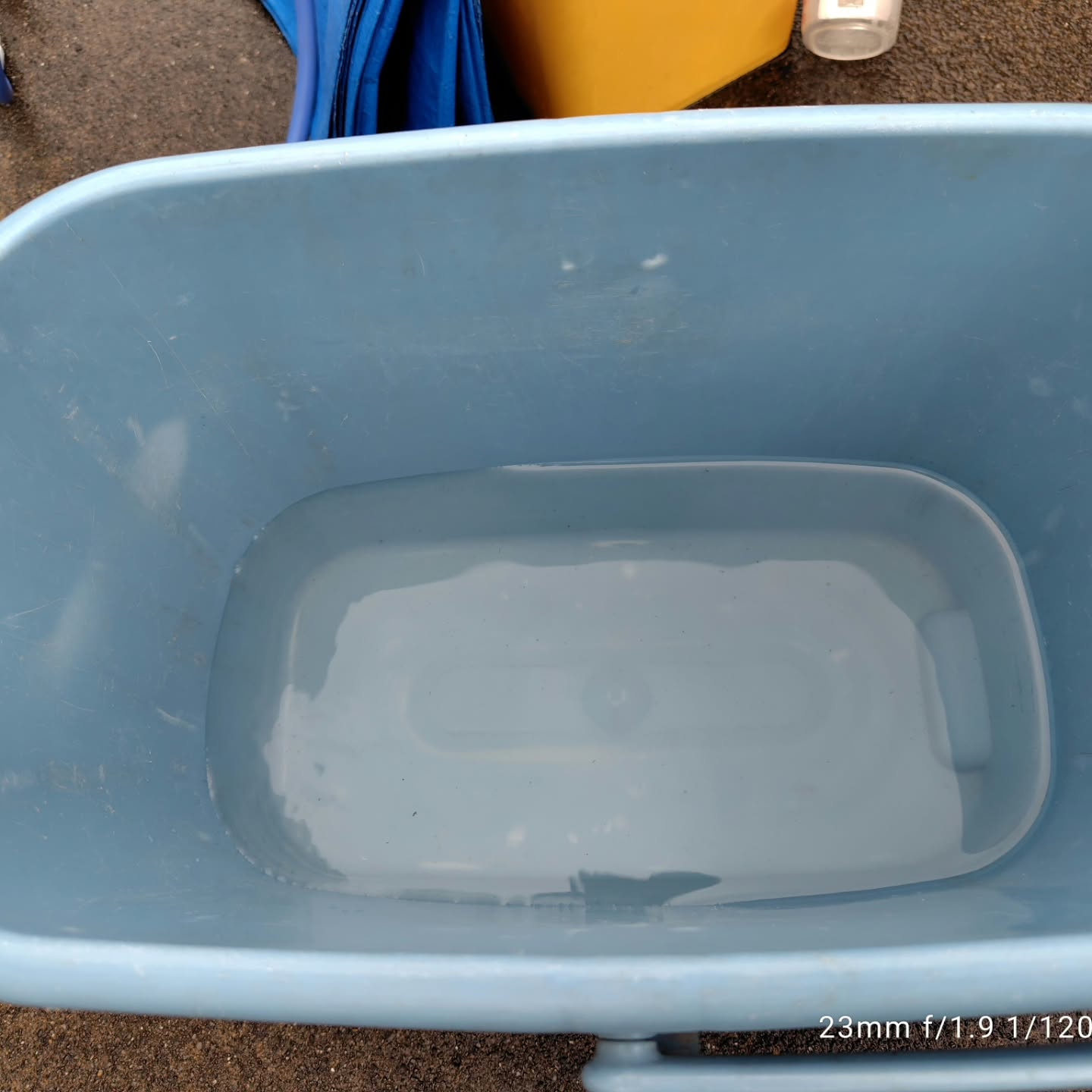 いつもお世話になっておりますお客様からのご依頼で、エアコンク...