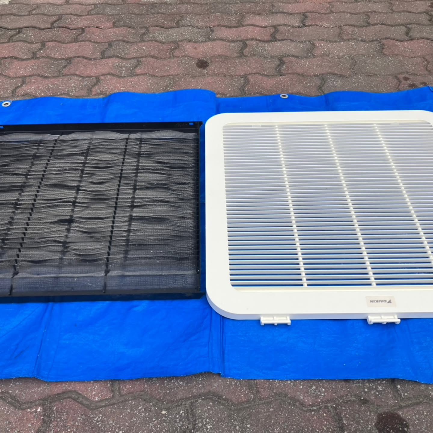 商業用エアコンは広範囲を効率的に冷暖房できるため、多くの店舗...