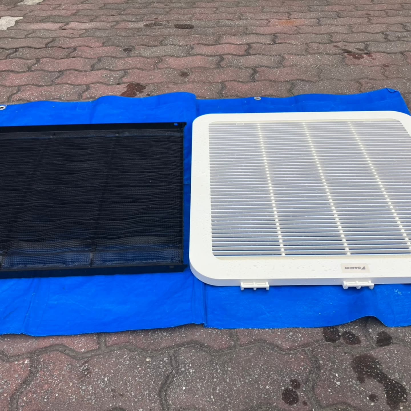 商業用エアコンは広範囲を効率的に冷暖房できるため、多くの店舗...