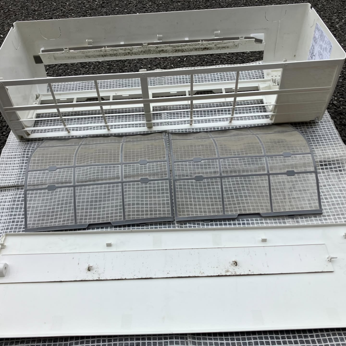 エアコンクリーニングをプロに依頼することは長い目で見れば有効...