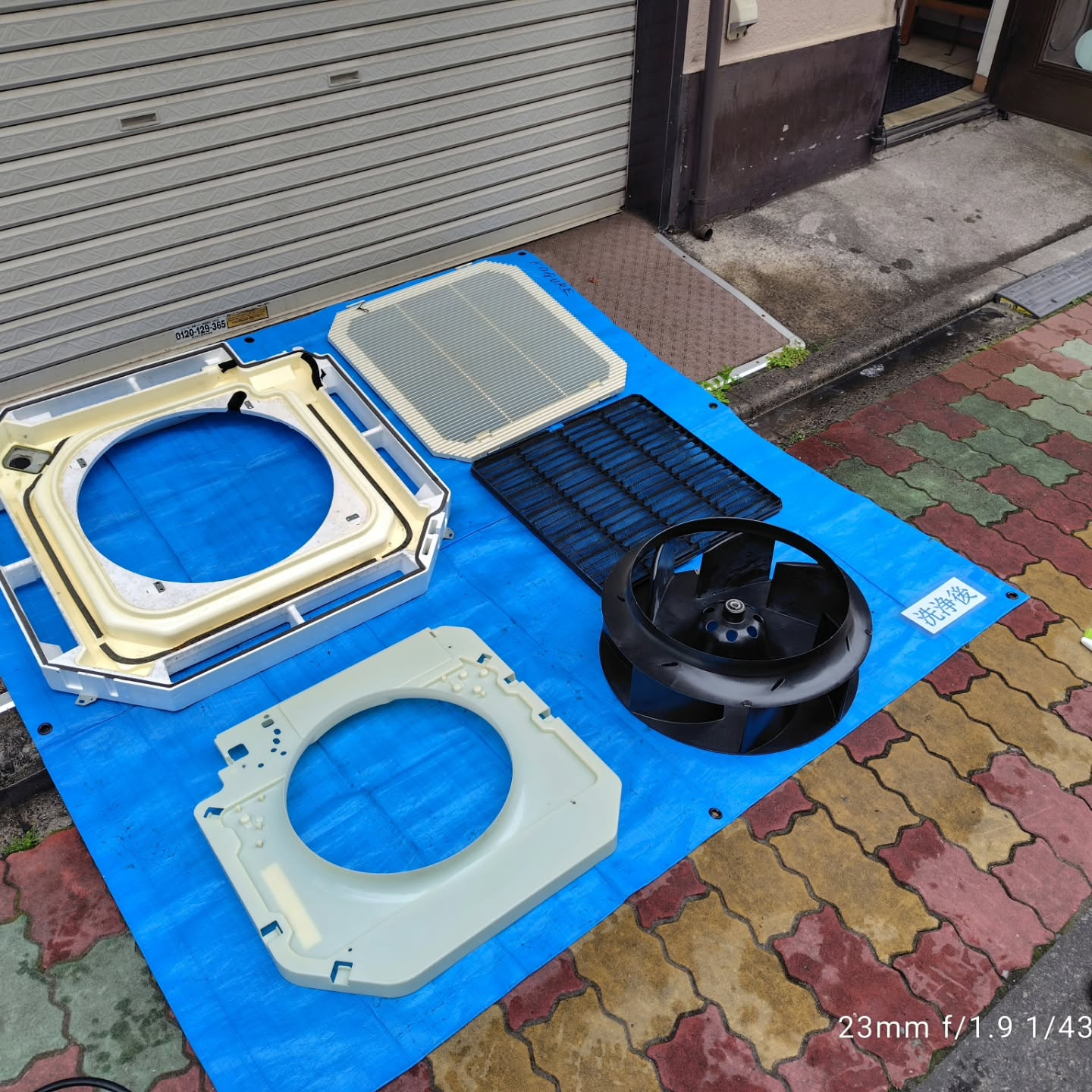 務用エアコンの清掃に悩んだ経験はありませんか？  