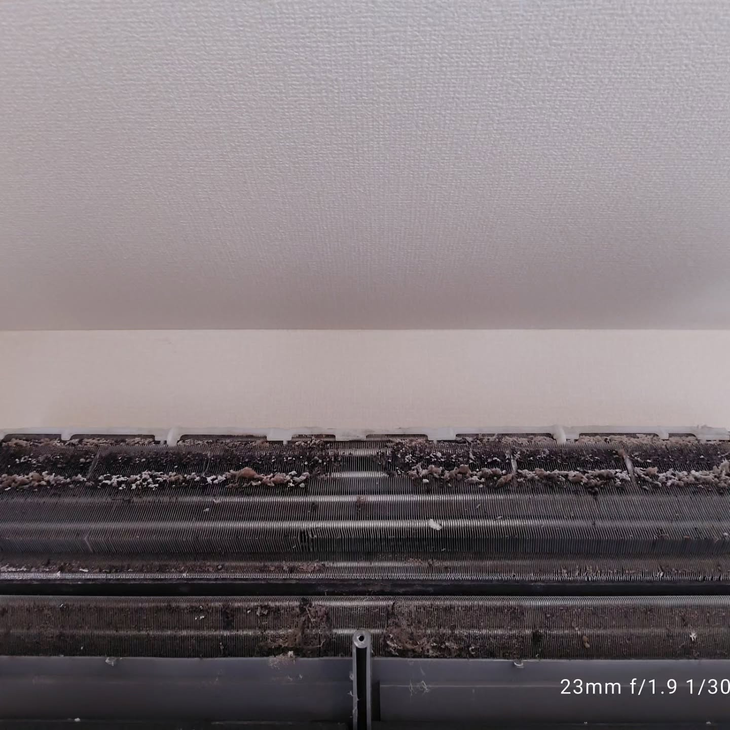 エアコンがトラブルを起こすと、生活に大きな影響が出ますね。