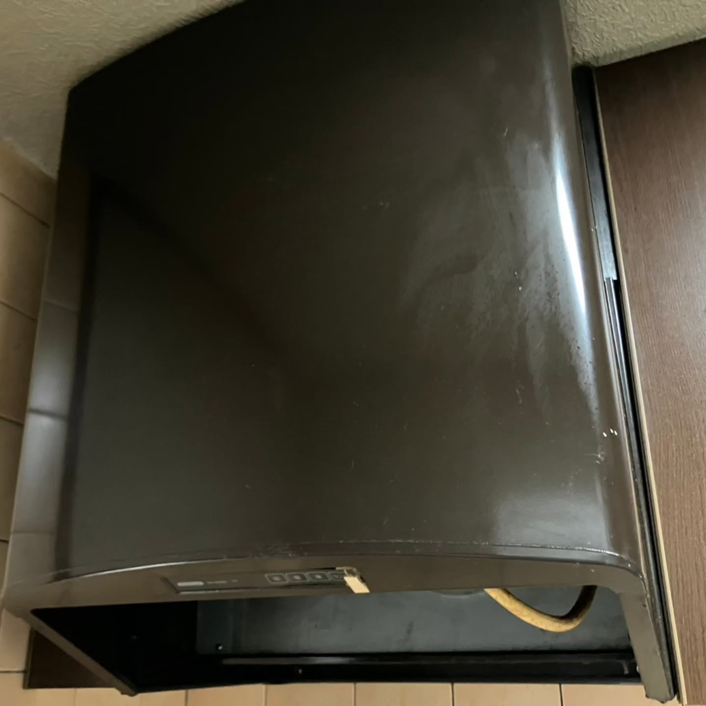 徹底したレンジフードのクリーニングは、まるで新品のようにキッ...