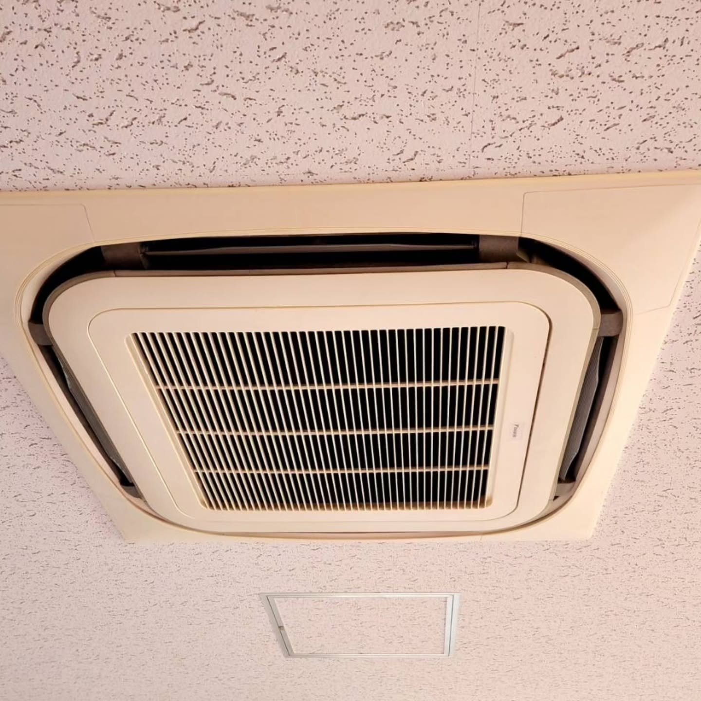 業務用エアコンクリーニングの重要性