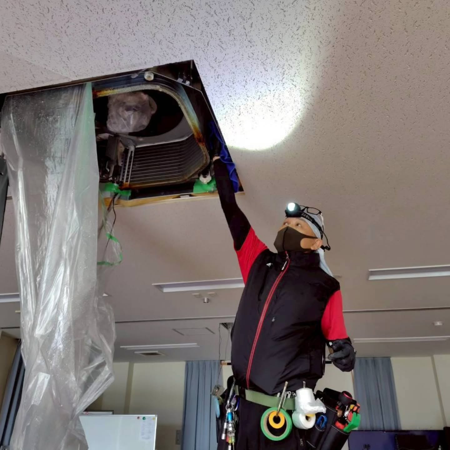 本日は大規模な現場のお掃除を、おそうじ革命の素晴らしい仲間た...