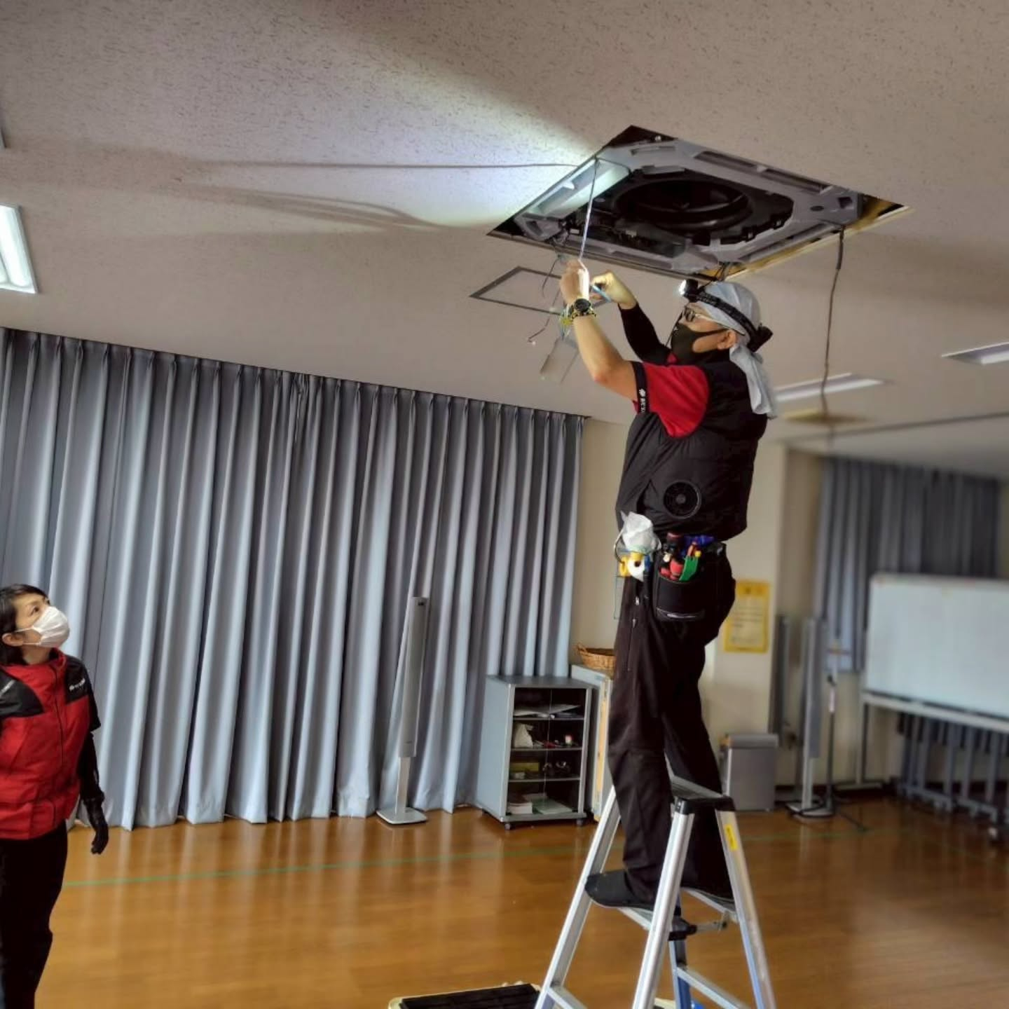 本日は大規模な現場のお掃除を、おそうじ革命の素晴らしい仲間た...