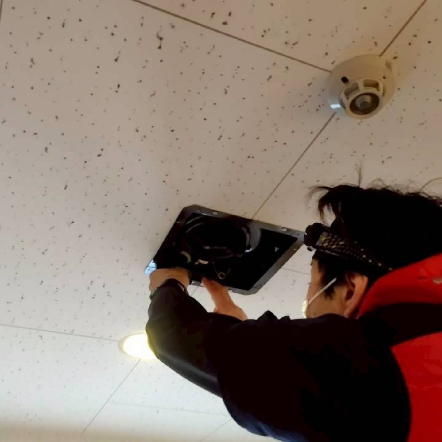 本日は大規模な現場のお掃除を、おそうじ革命の素晴らしい仲間た...