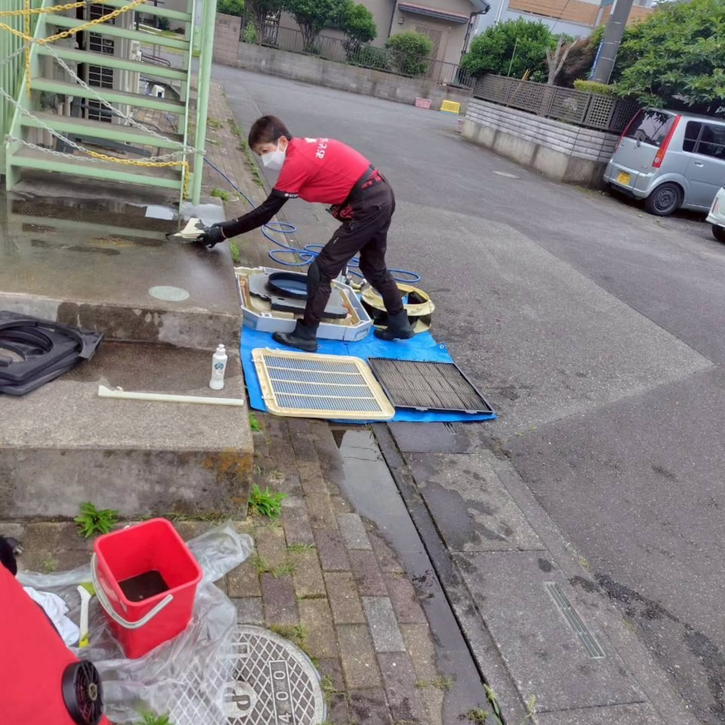 本日は大規模な現場のお掃除を、おそうじ革命の素晴らしい仲間た...