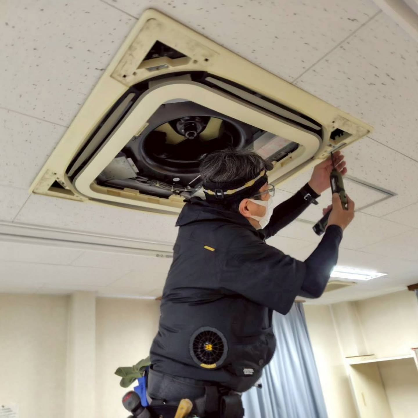本日は大規模な現場のお掃除を、おそうじ革命の素晴らしい仲間た...